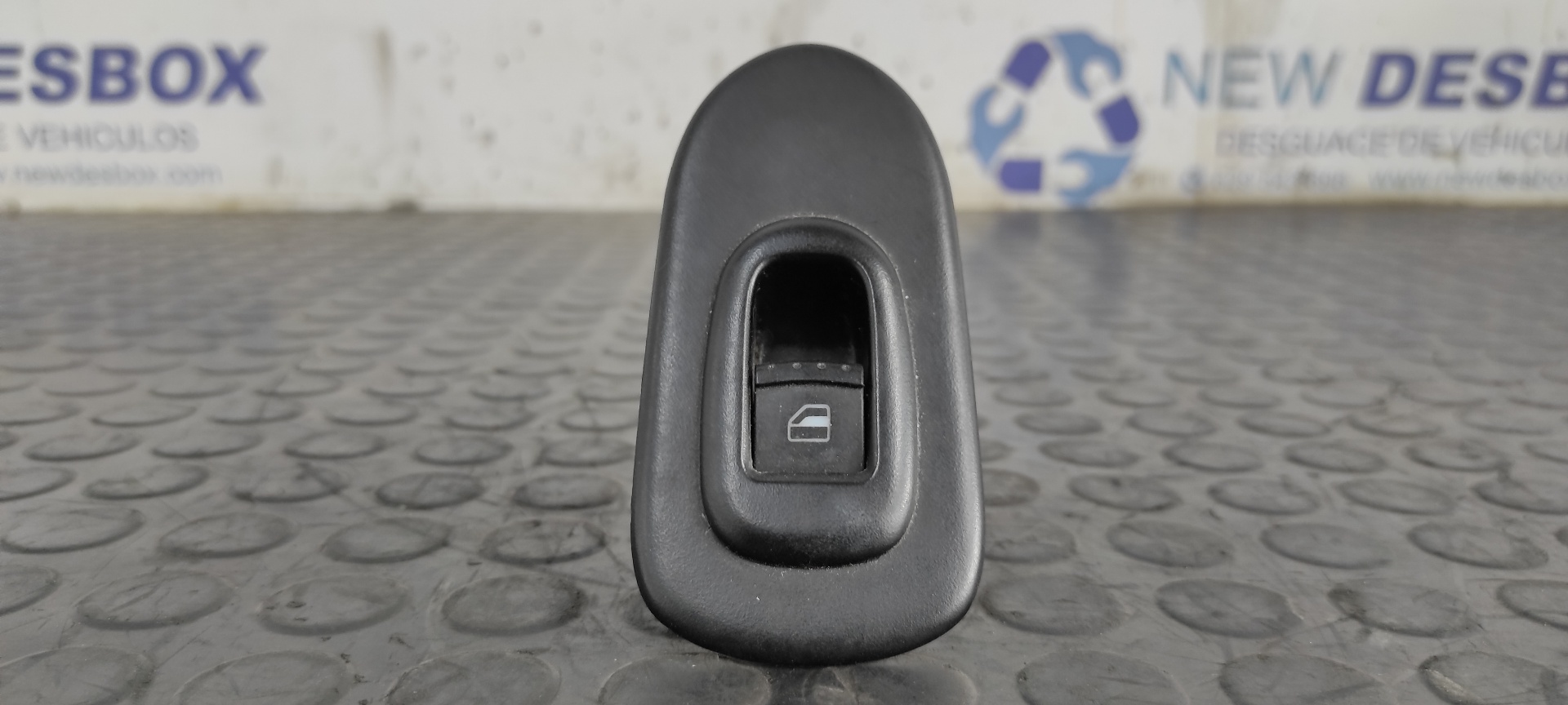 MANDO ELEVALUNAS DELANTERO DERECHO SEAT LEON (1M1)