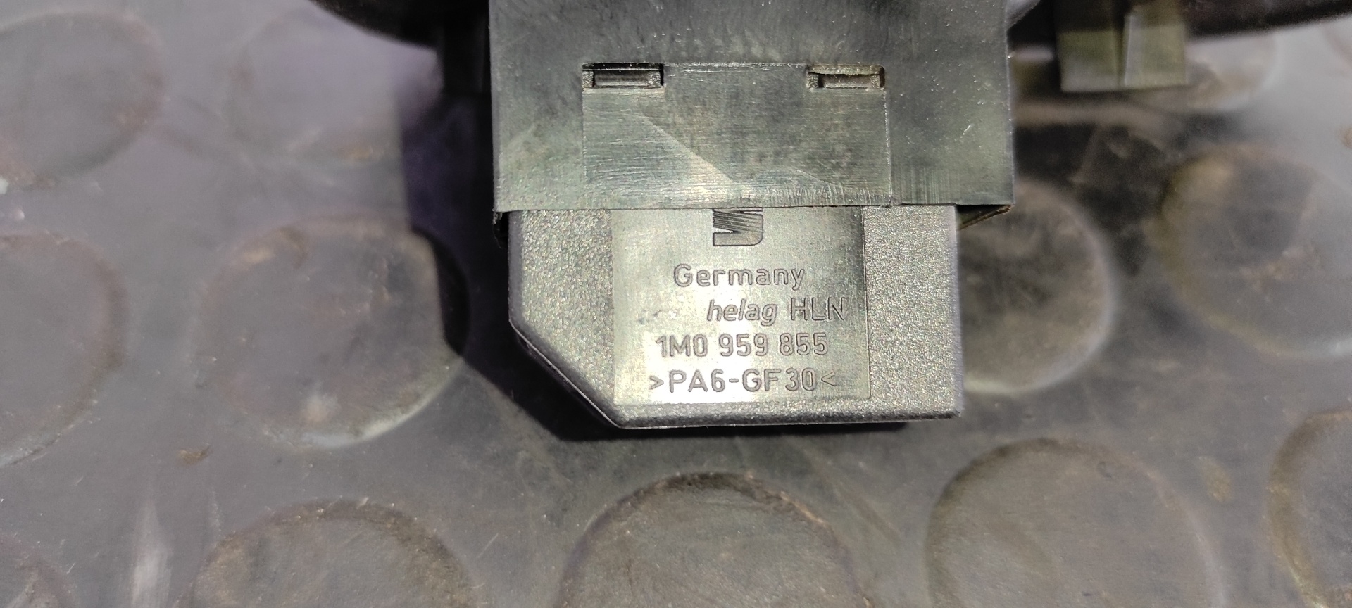 MANDO ELEVALUNAS DELANTERO DERECHO SEAT LEON (1M1) - vista 6