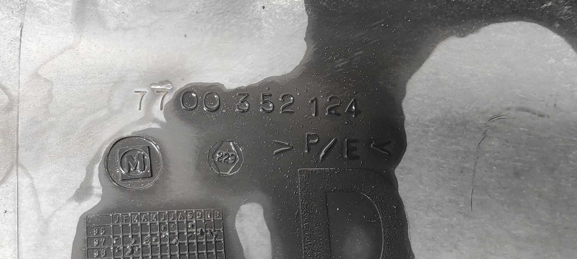 PUNTERA TRASERA DERECHA RENAULT MASTER II - vista 5