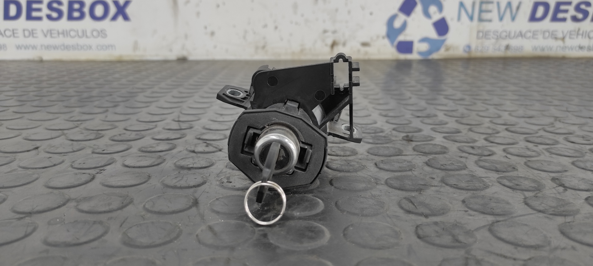 BOMBIN PORTON TRASERO BMW SERIE 3 BERLINA (E90)