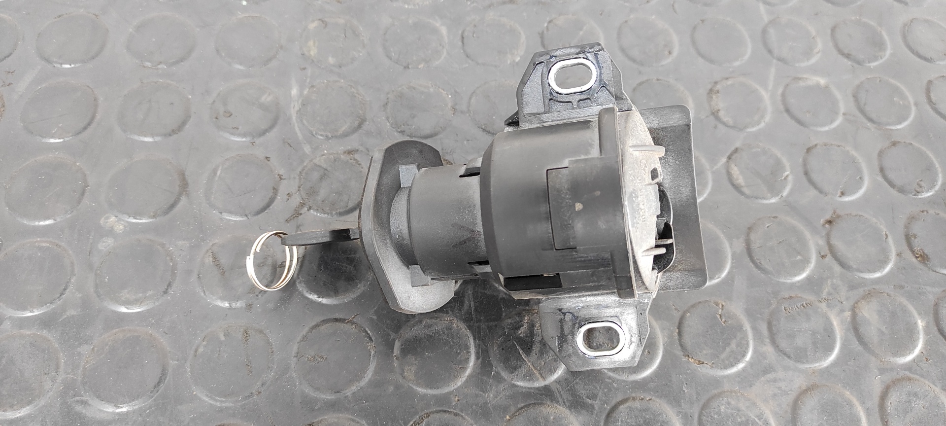 BOMBIN PORTON TRASERO BMW SERIE 3 BERLINA (E90) - vista 3