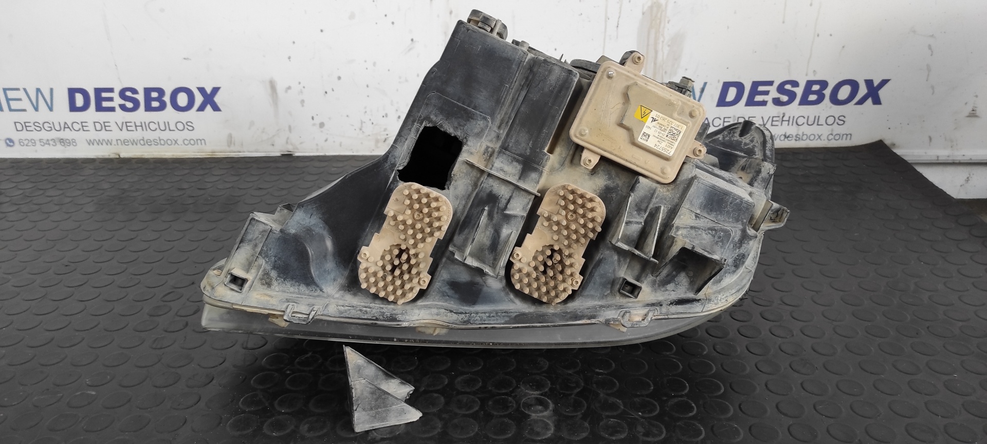 FARO DERECHO BMW X3 (F25) - vista 2