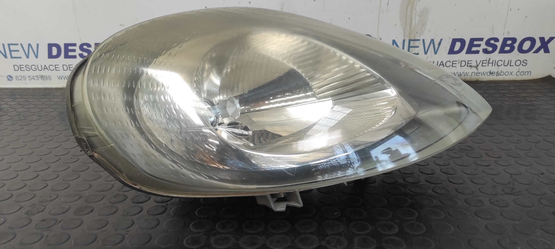 FARO DERECHO NISSAN PRIMASTAR (X83) - vista 5