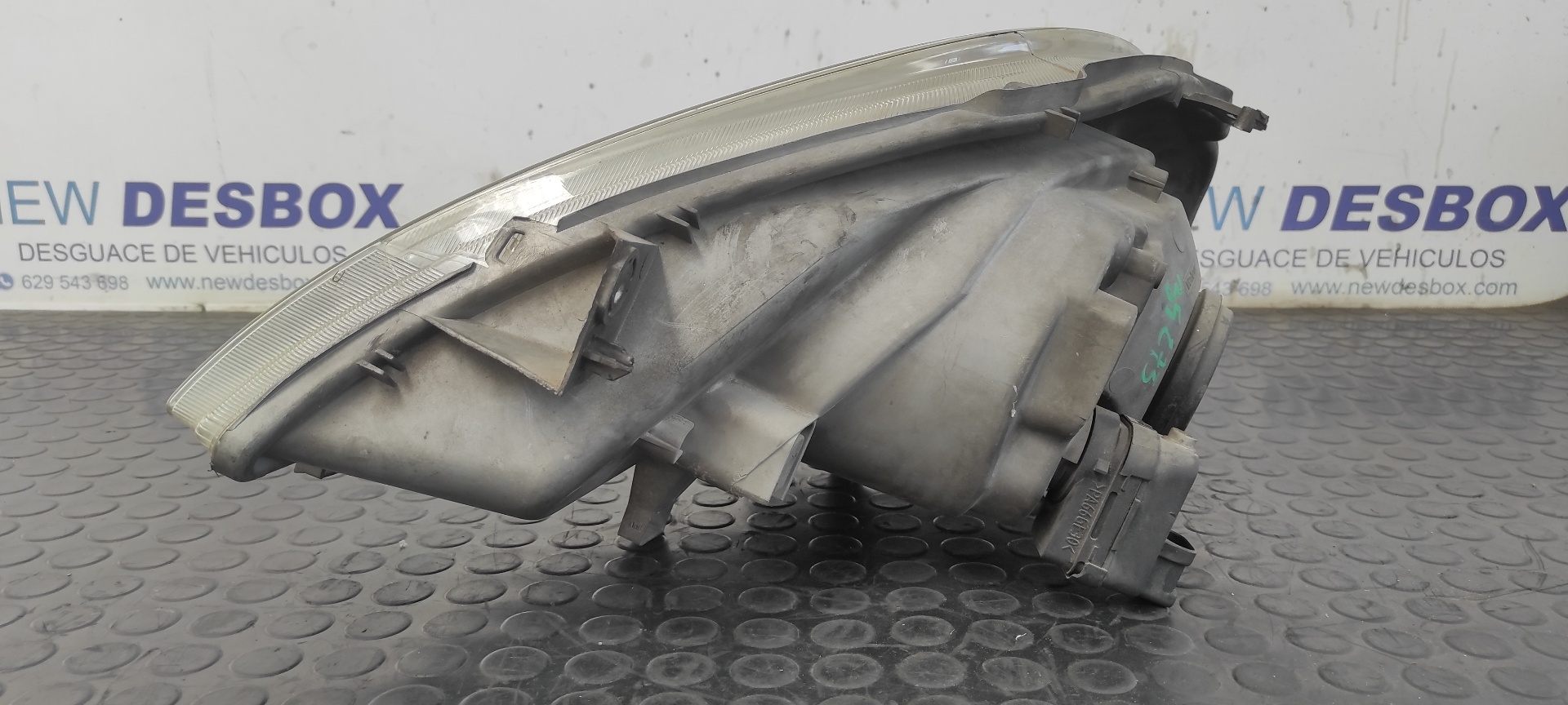 FARO DERECHO NISSAN PRIMASTAR (X83) - vista 2