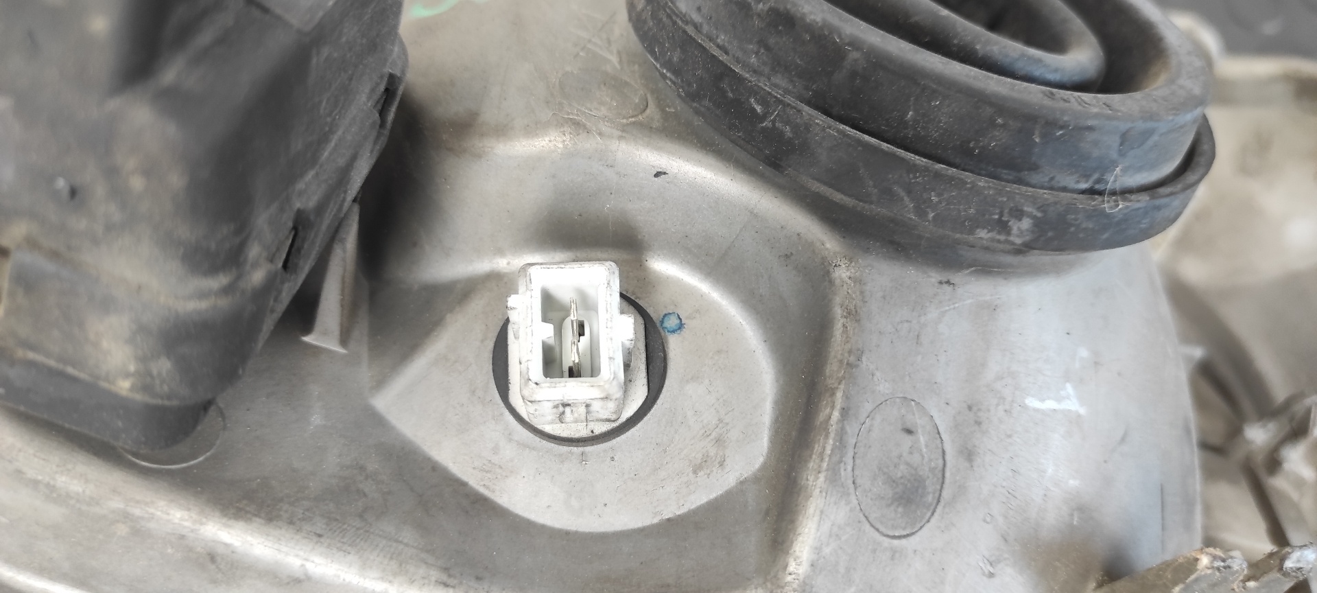 FARO DERECHO NISSAN PRIMASTAR (X83) - vista 4