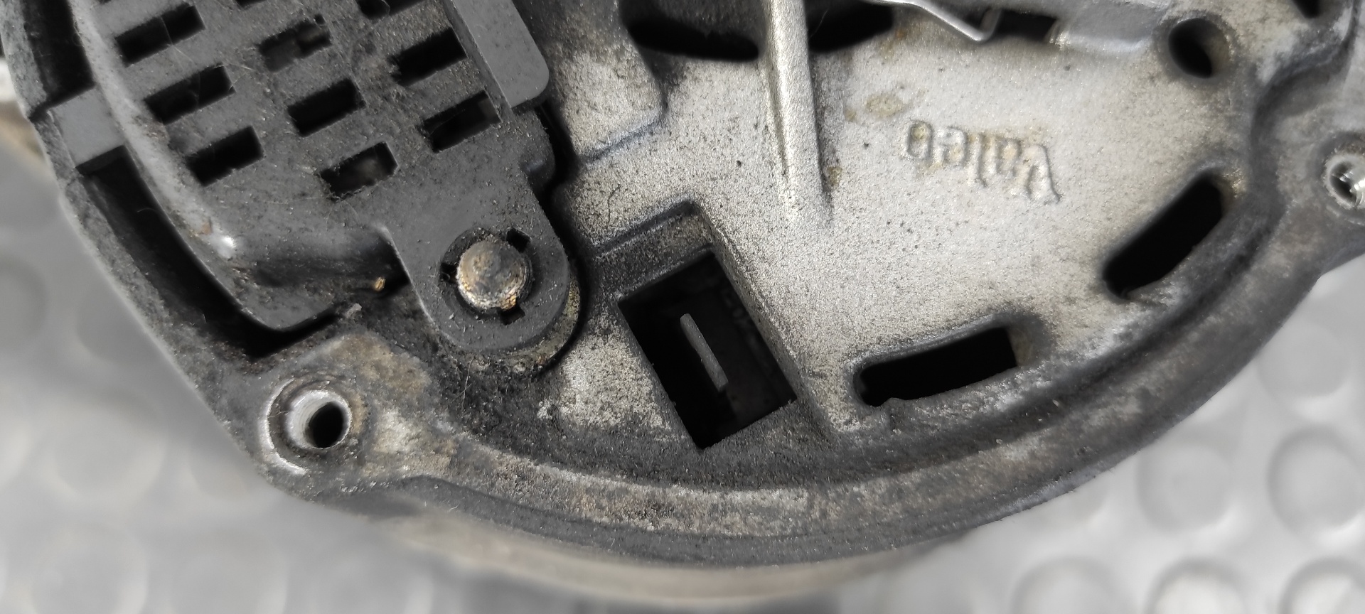 ALTERNADOR MERCEDES-BENZ CLASE E (W124) BERLINA - vista 8