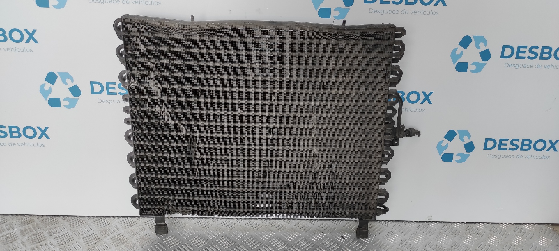 CONDENSADOR / RADIADOR  AIRE ACONDICIONADO MERCEDES-BENZ CLASE E (W124) BERLINA - vista 3