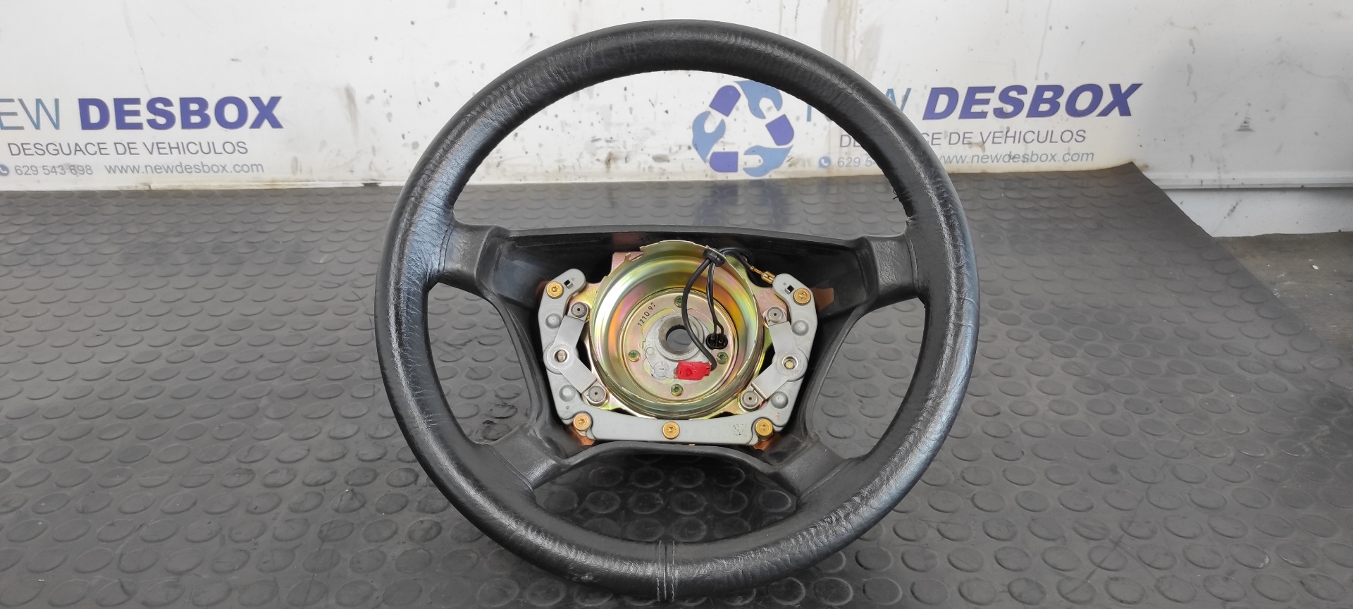 VOLANTE MERCEDES-BENZ CLASE E (W124) BERLINA
