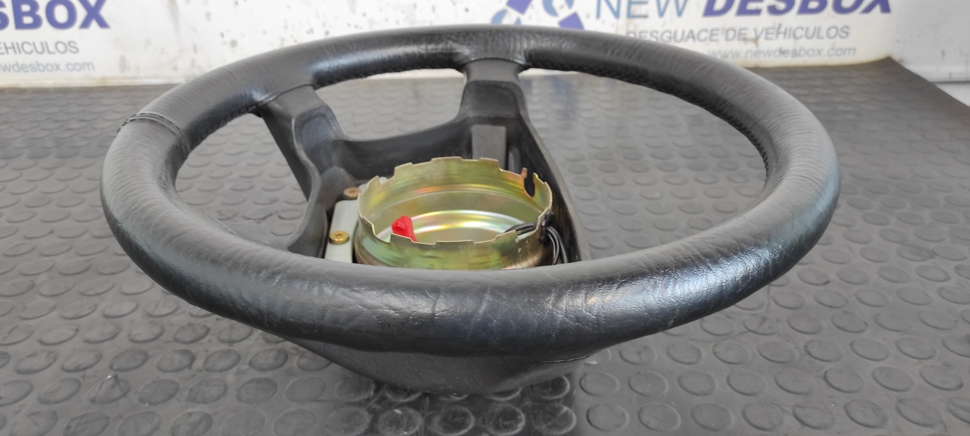 VOLANTE MERCEDES-BENZ CLASE E (W124) BERLINA - vista 6