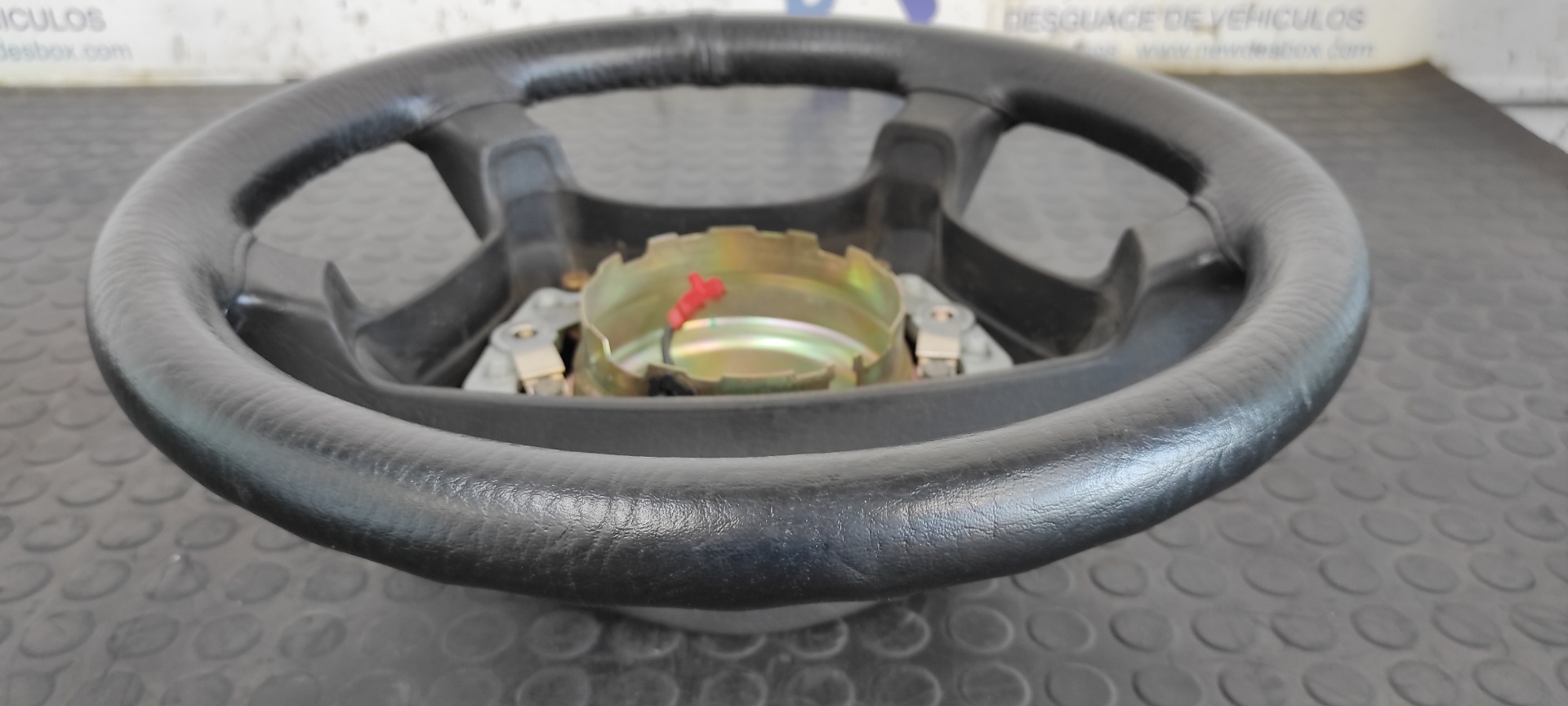 VOLANTE MERCEDES-BENZ CLASE E (W124) BERLINA - vista 13