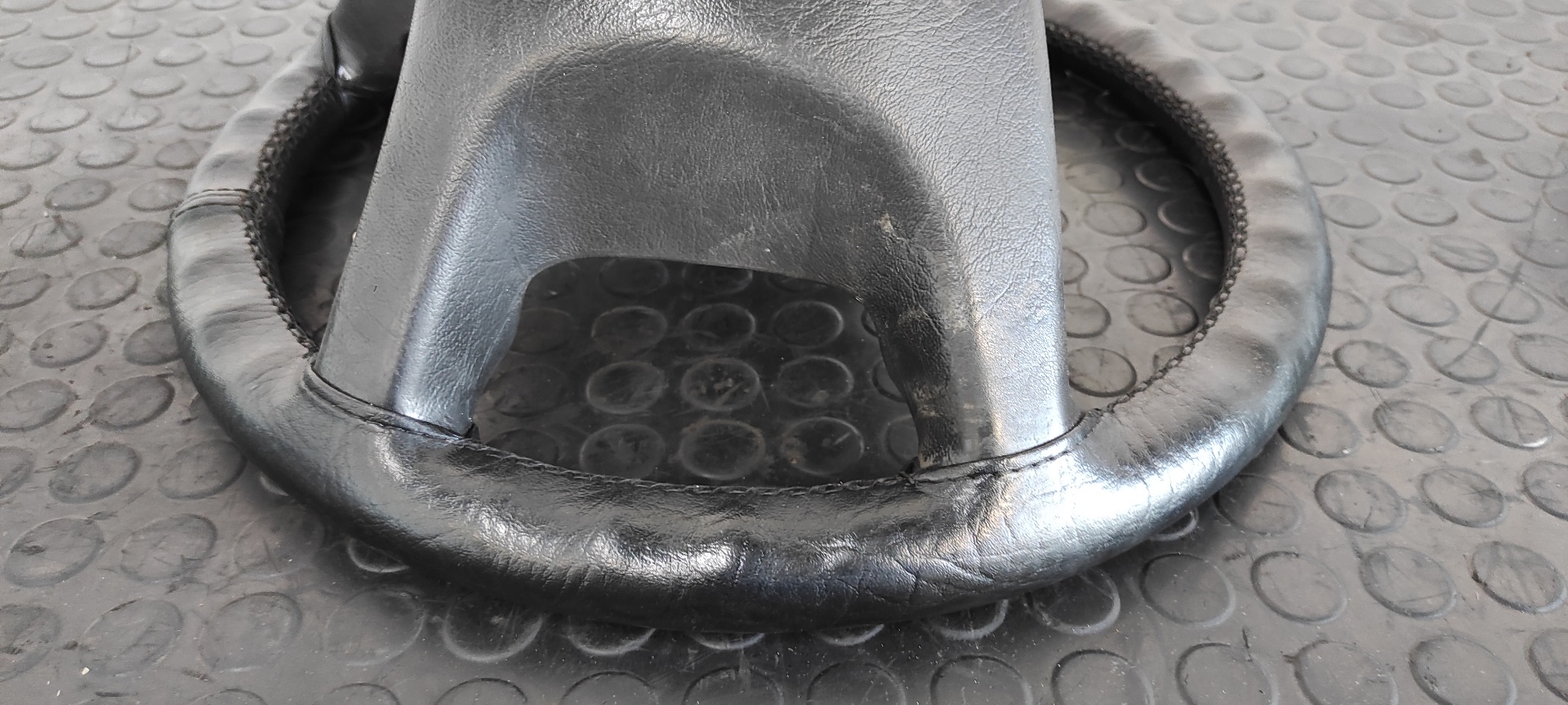 VOLANTE MERCEDES-BENZ CLASE E (W124) BERLINA - vista 12