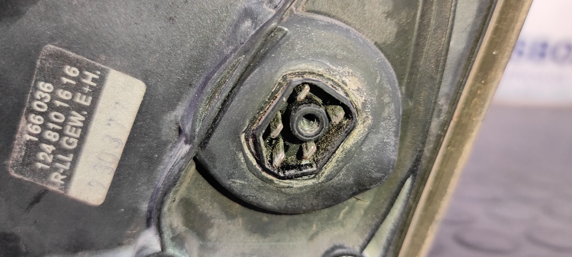 RETROVISOR DERECHO MERCEDES-BENZ CLASE E (W124) BERLINA - vista 2