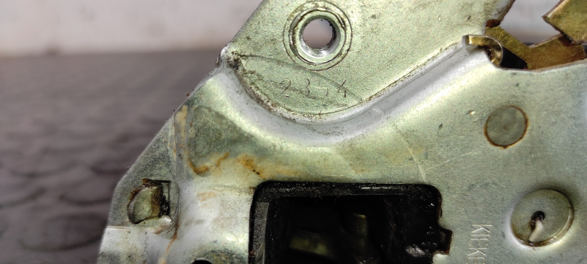 CERRADURA PUERTA DELANTERA DERECHA MERCEDES-BENZ CLASE E (W124) BERLINA - vista 2