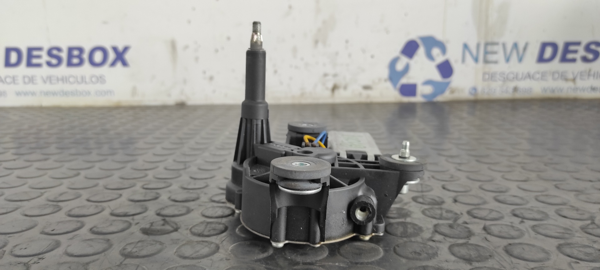 MOTOR LIMPIA TRASERO FORD KA (CCU) - vista 7