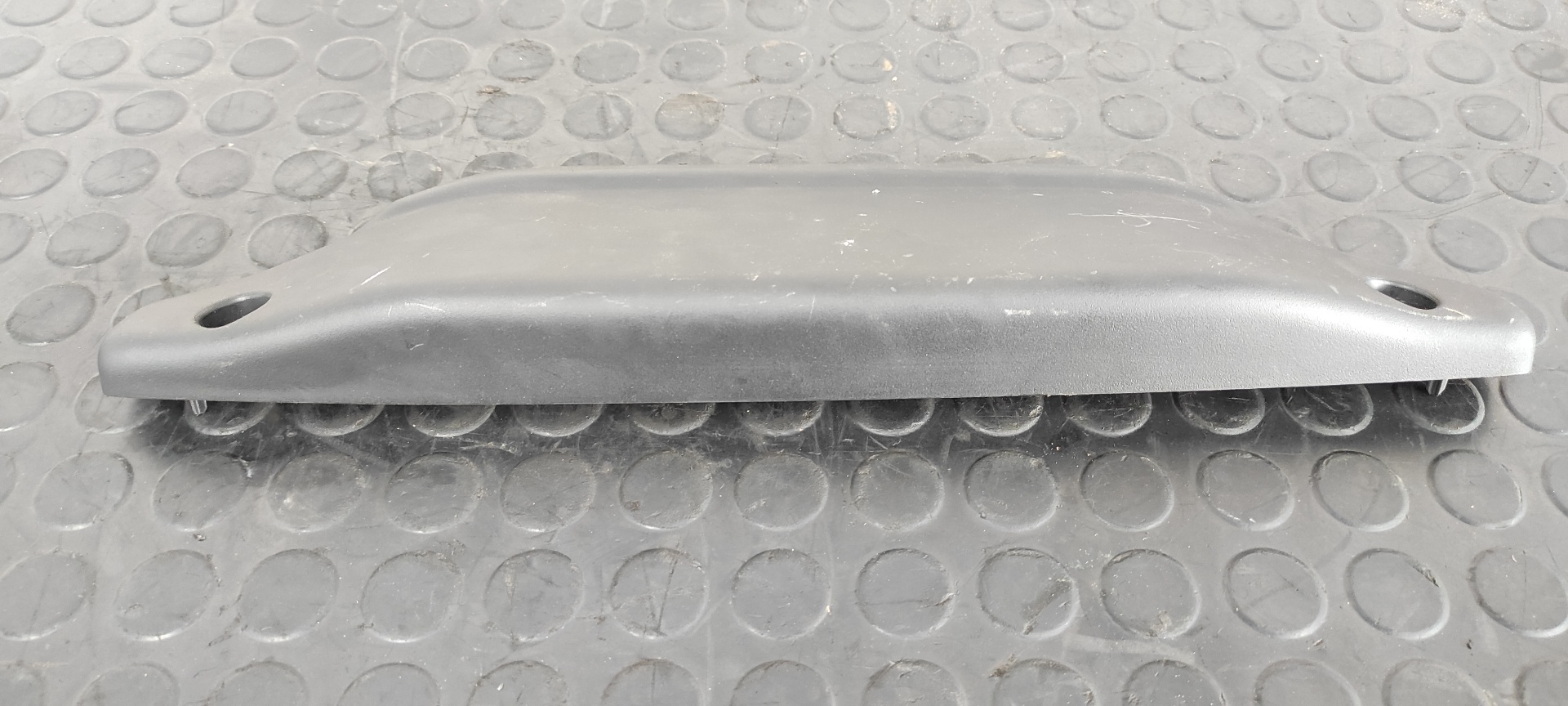 LUZ CENTRAL DE FRENO FORD KA (CCU) - vista 3