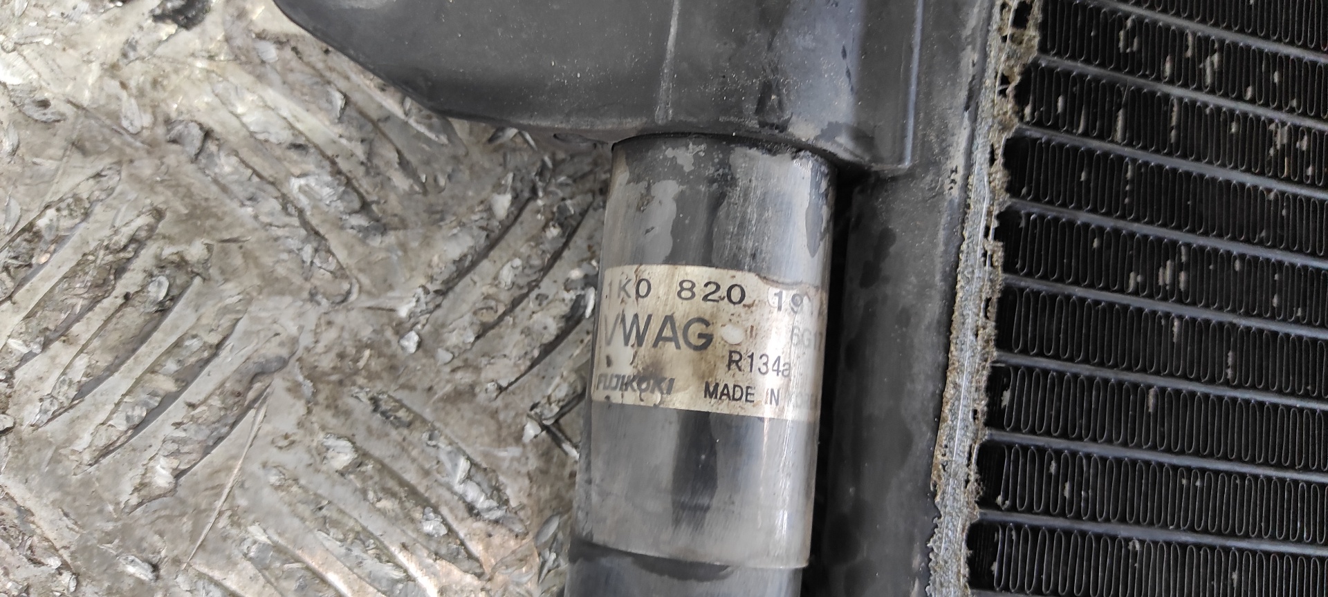 CONDENSADOR / RADIADOR  AIRE ACONDICIONADO VOLKSWAGEN GOLF V BERLINA (1K1) - vista 3