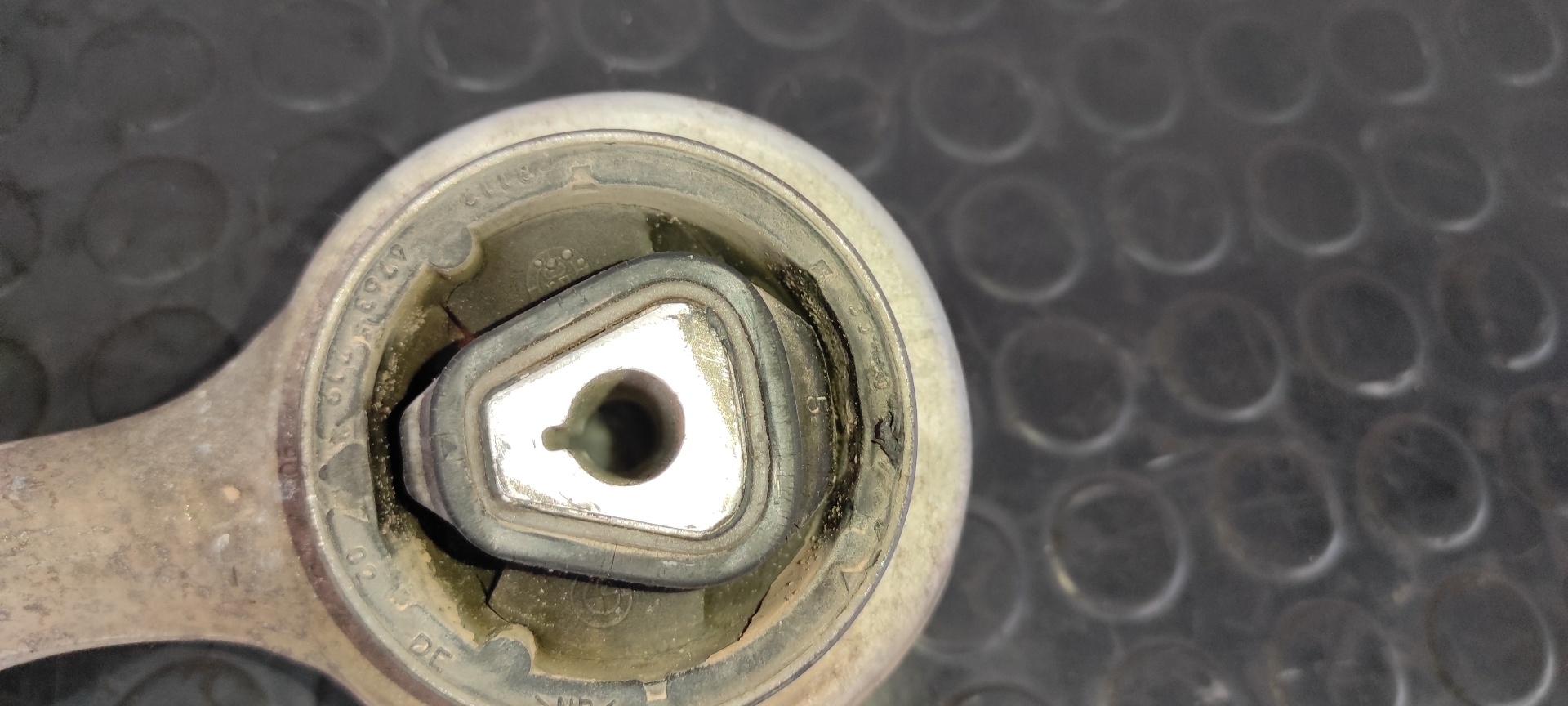 BRAZO DERECHO INFERIOR DELANTERO BMW SERIE 3 BERLINA (E90) - vista 3