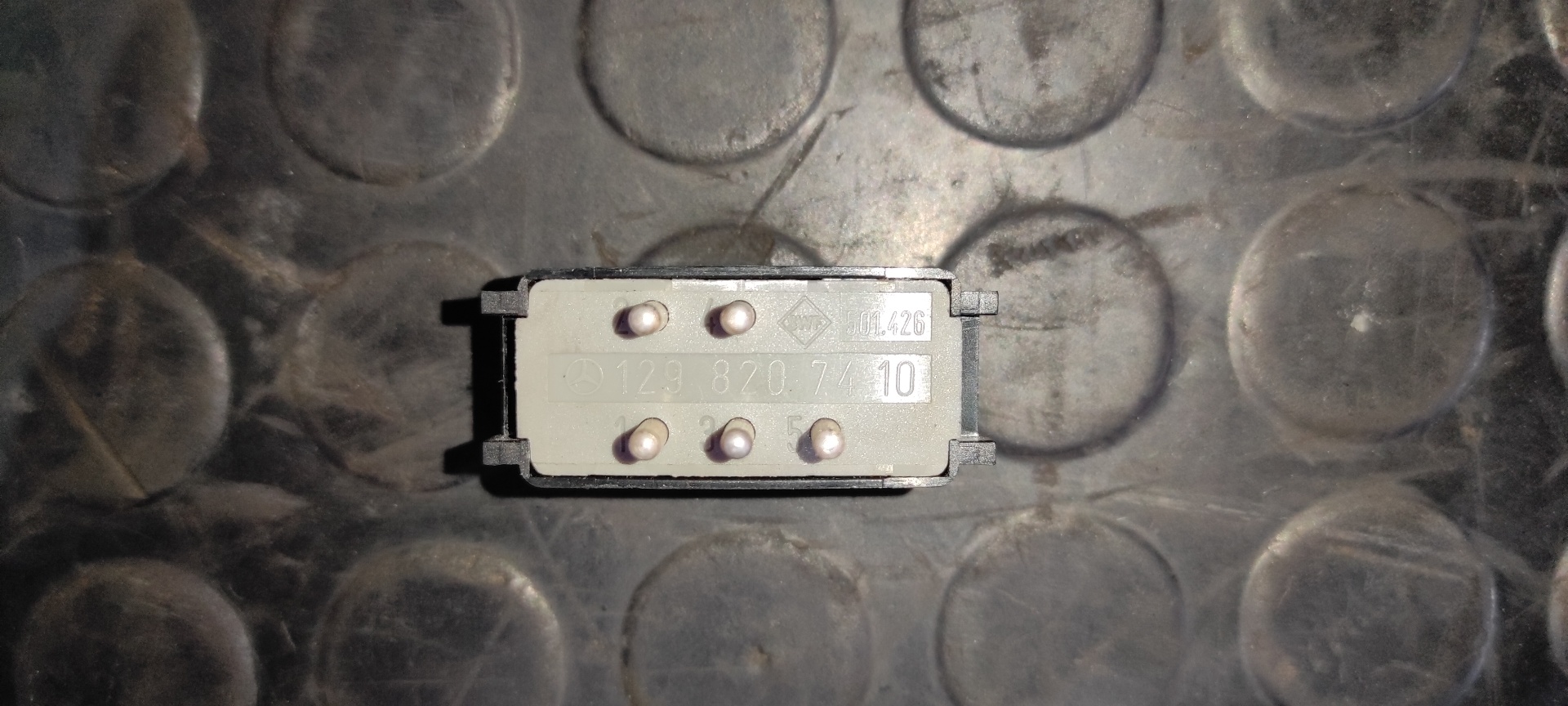 INTERRUPTOR MERCEDES-BENZ CLASE E (W124) BERLINA - vista 3