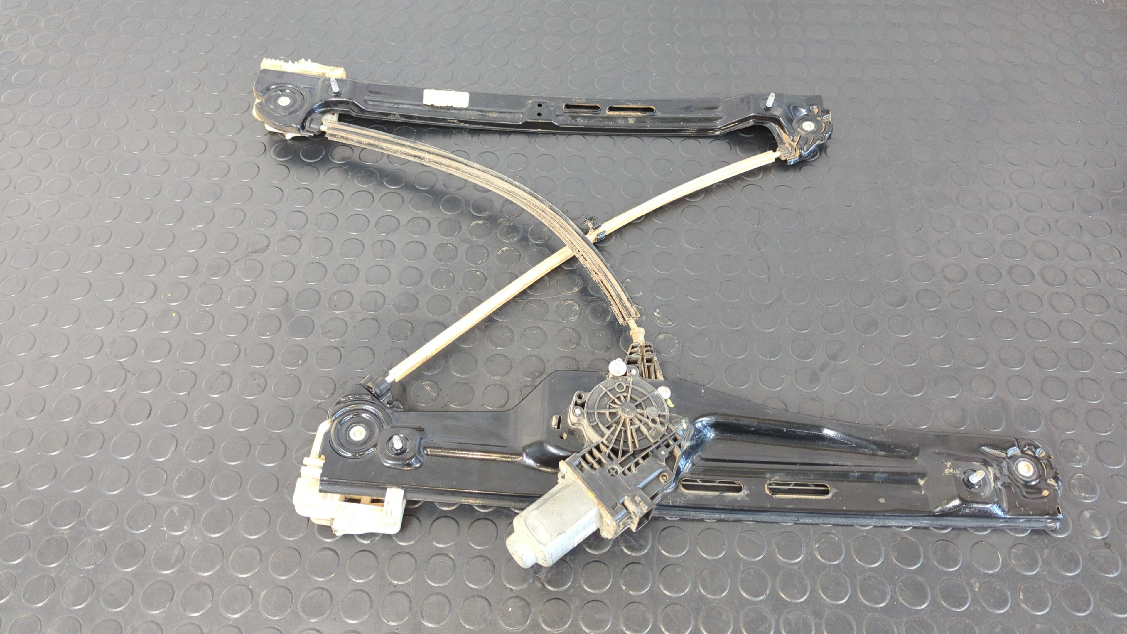 ELEVALUNAS DELANTERO DERECHO BMW X3 (F25)