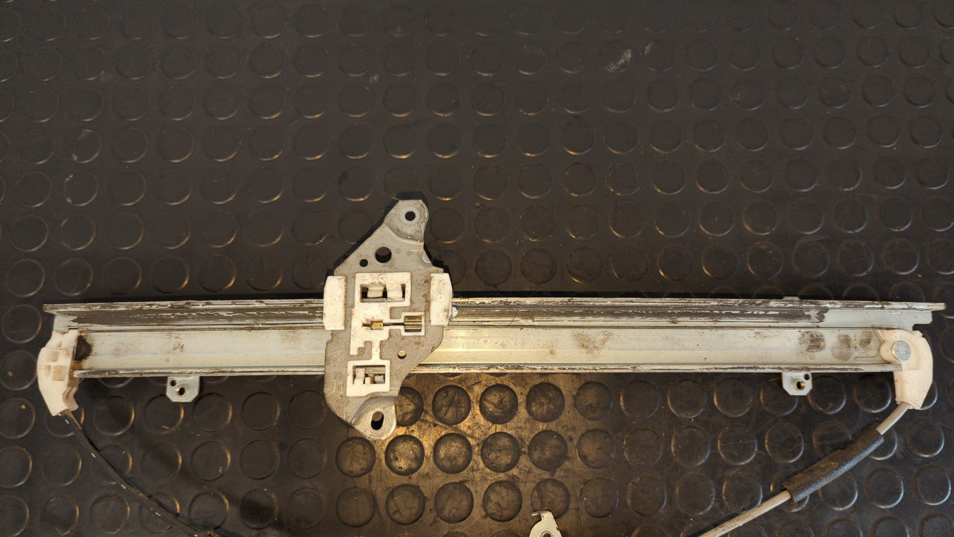 ELEVALUNAS DELANTERO DERECHO NISSAN X-TRAIL (T30) - vista 5