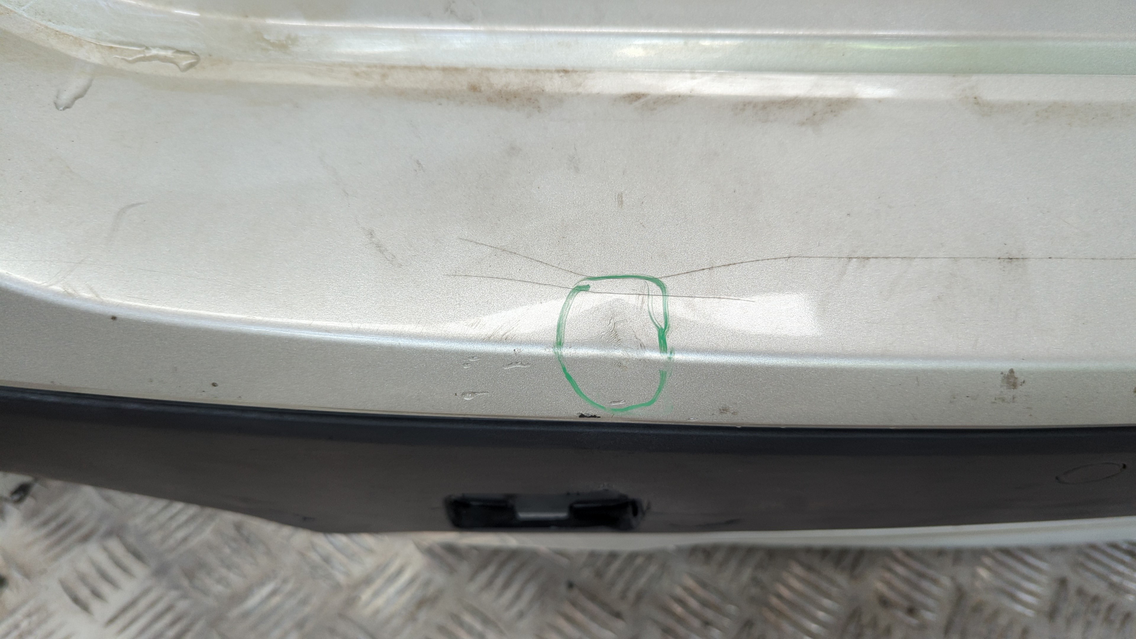 PARAGOLPES TRASERO BMW X3 (F25) - vista 3