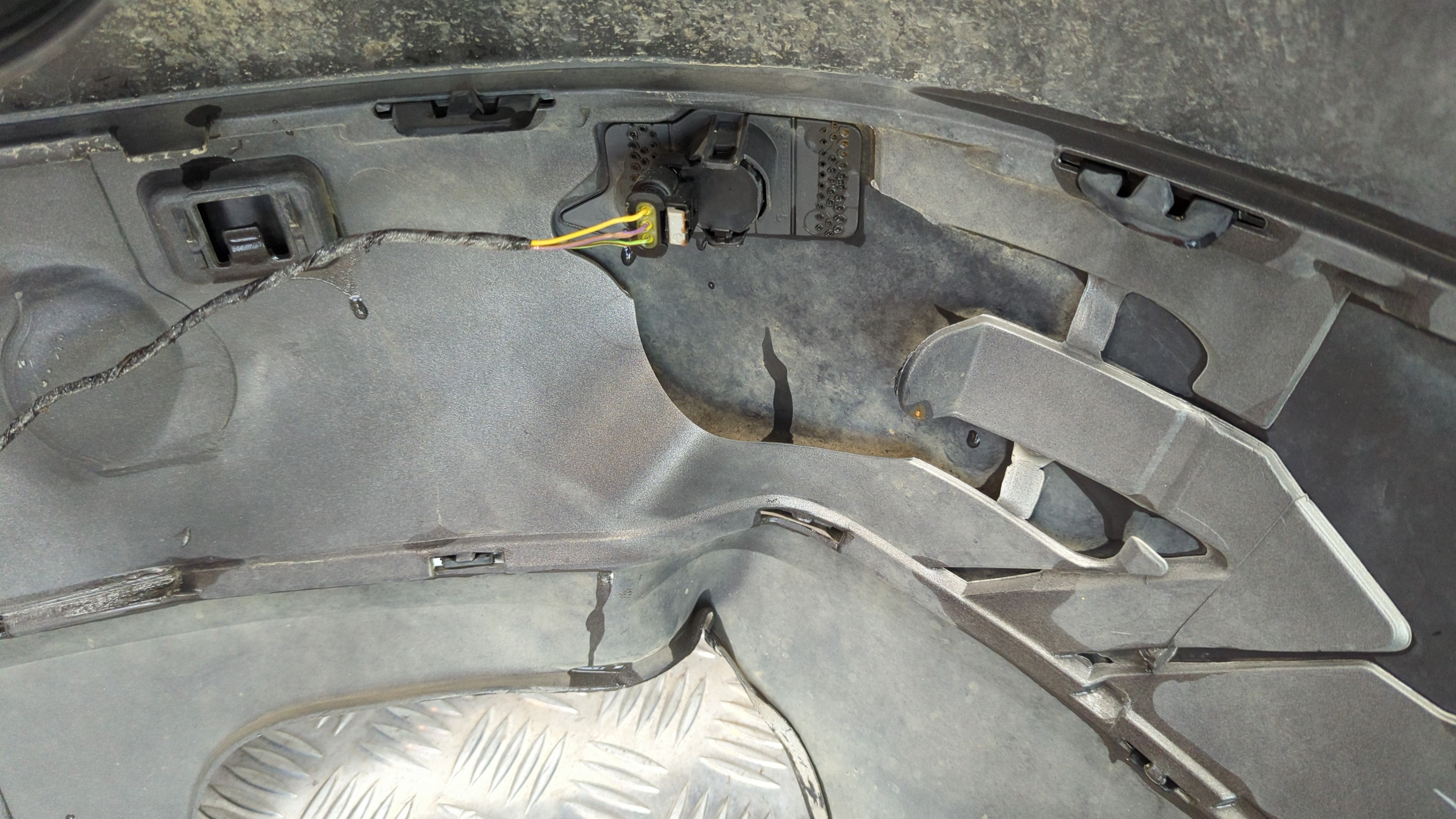 PARAGOLPES TRASERO BMW X3 (F25) - vista 14