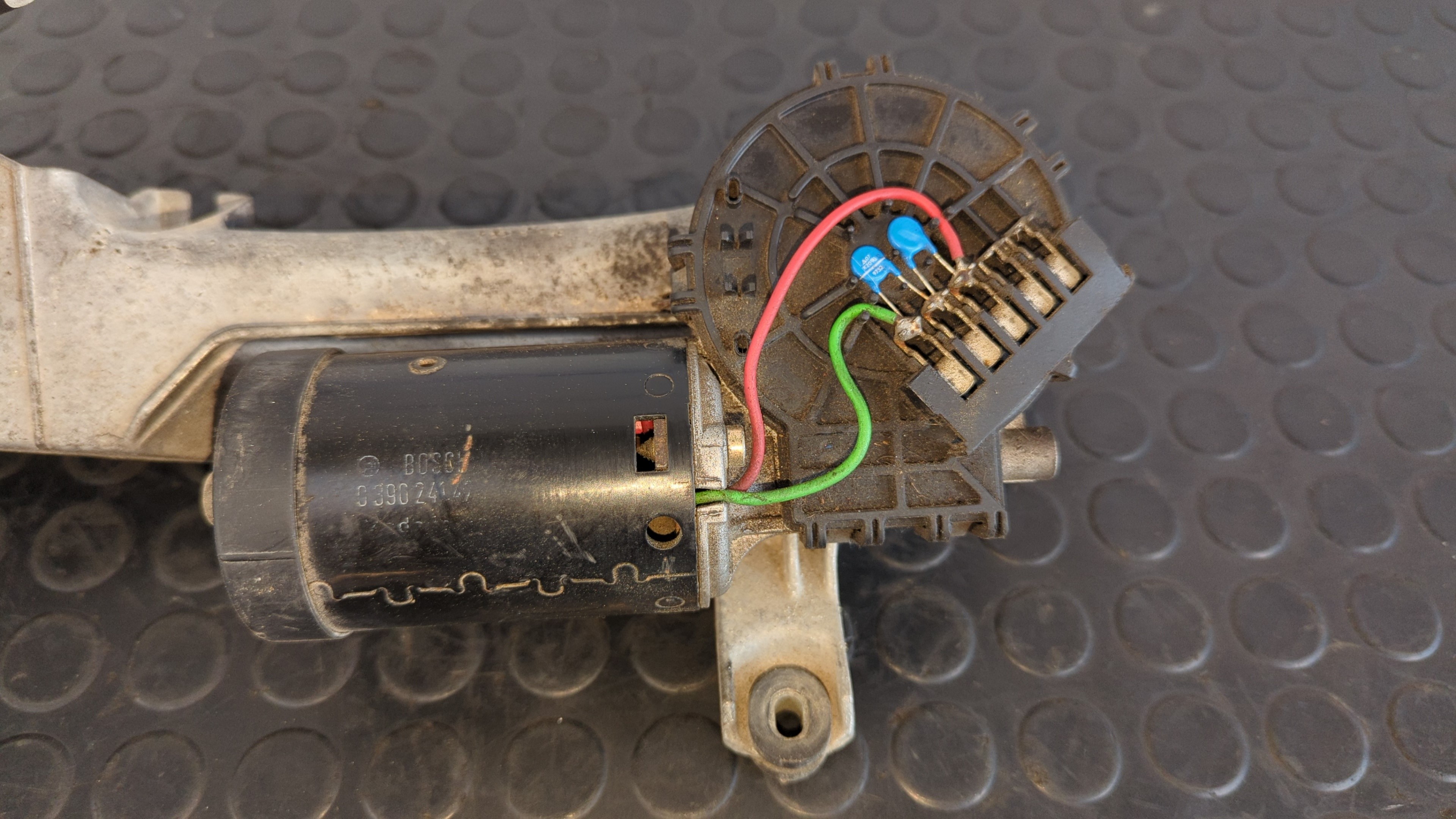 MOTOR LIMPIA DELANTERO MERCEDES-BENZ CLASE E (W210) BERLINA DIESEL - vista 6