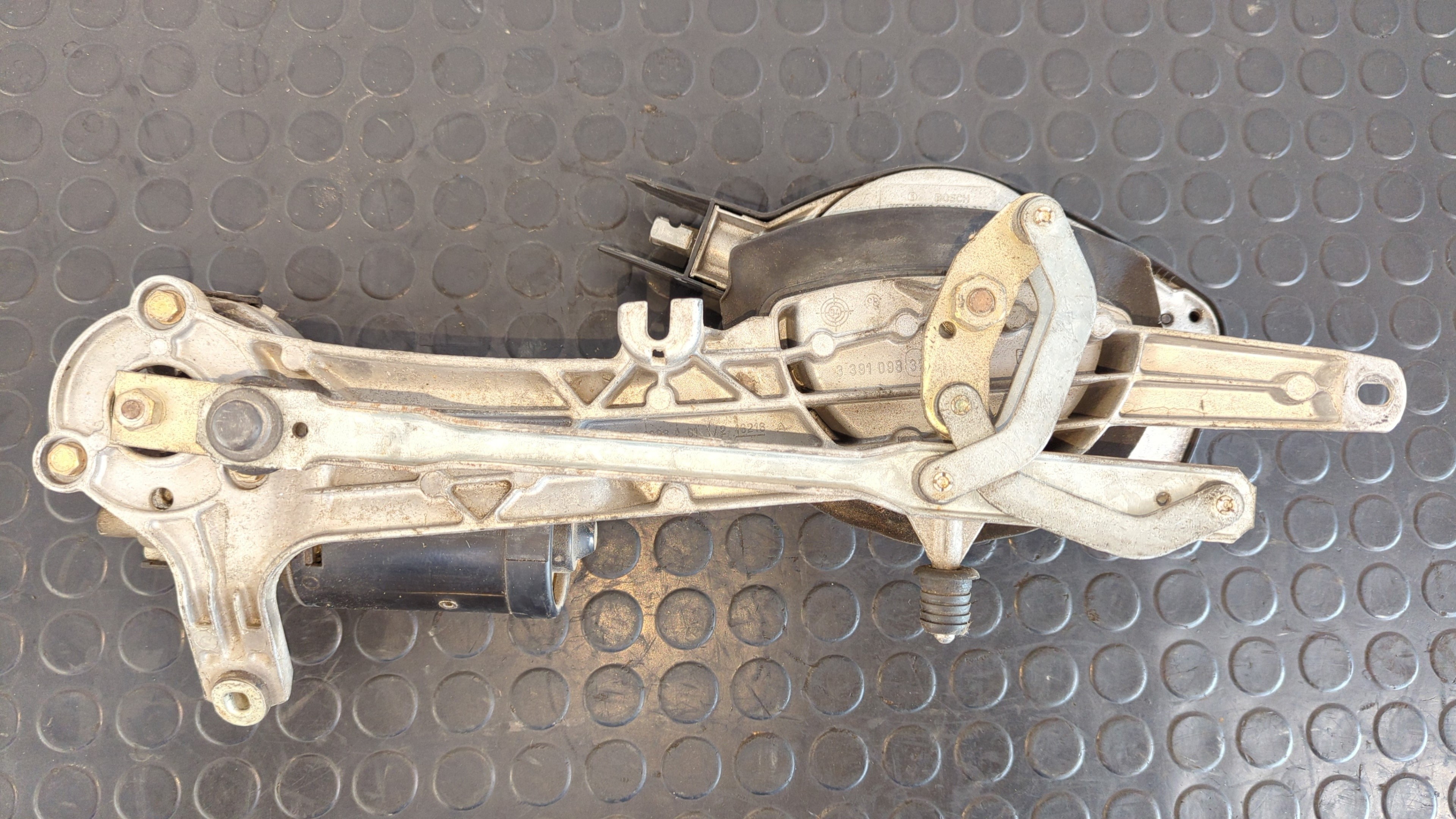 MOTOR LIMPIA DELANTERO MERCEDES-BENZ CLASE E (W210) BERLINA DIESEL - vista 3