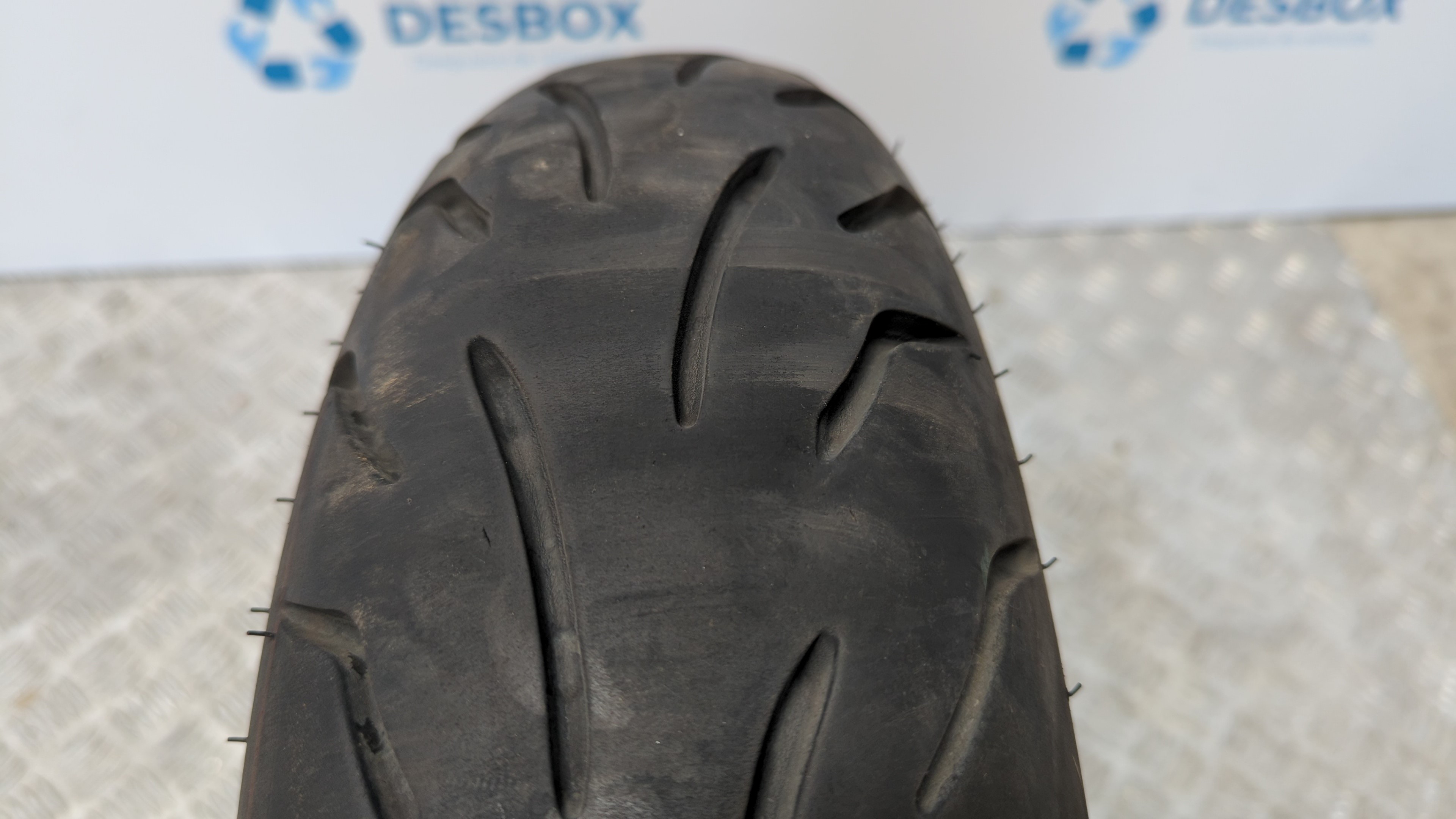 LLANTA SUZUKI AN 400 / BURGMAN - vista 3