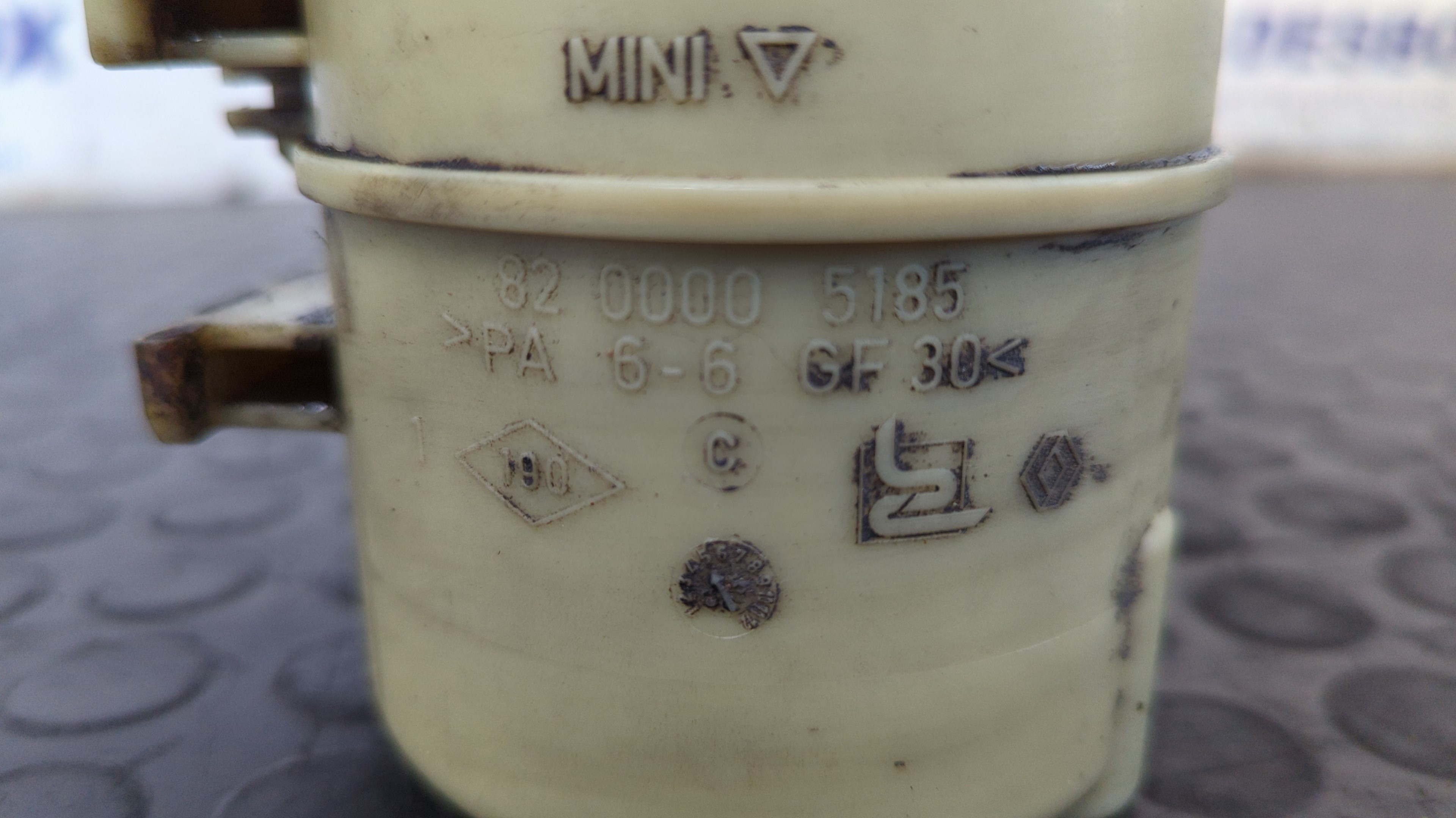 DEPOSITO SERVO RENAULT MASTER II PH. 2 DOKA/PR. FGST - vista 2