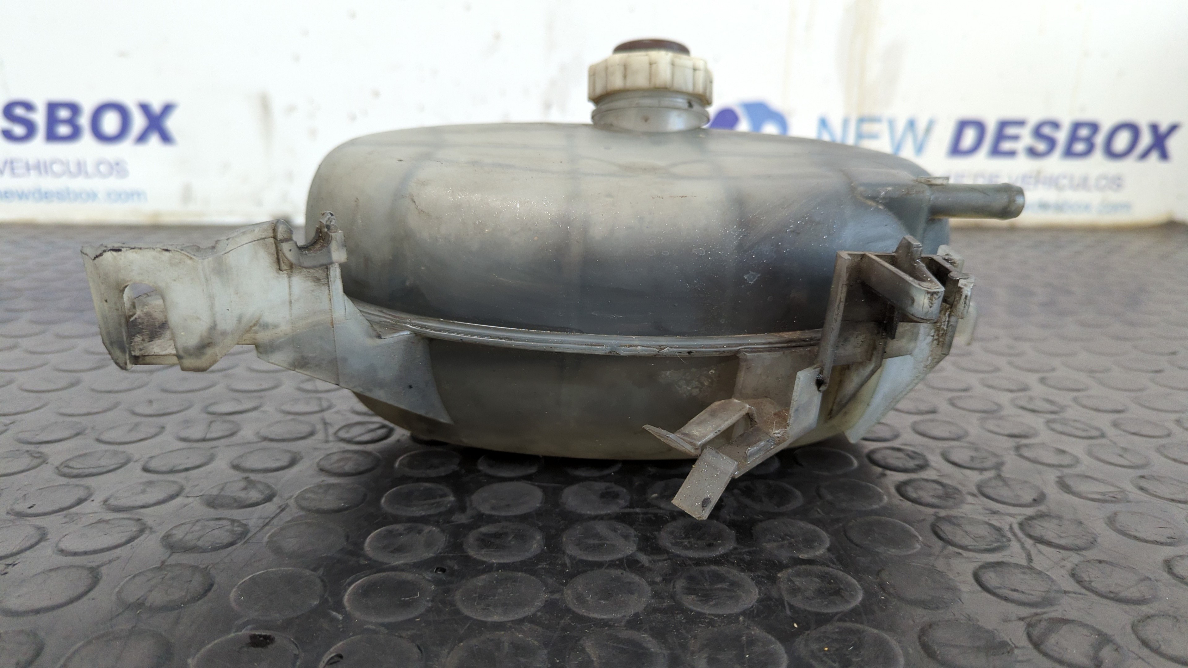 DEPOSITO EXPANSION RENAULT MASTER II PH. 2 DOKA/PR. FGST - vista 4