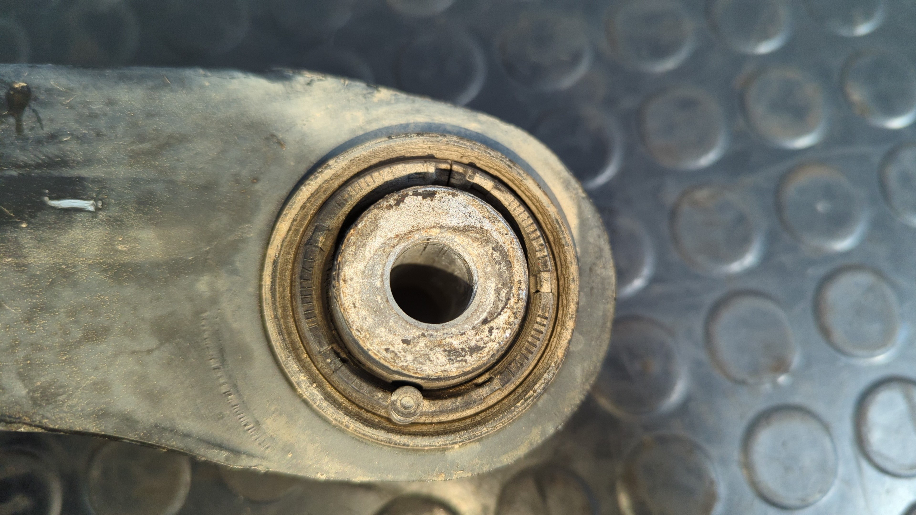 BRAZO DERECHO INFERIOR TRASERO  BMW X3 (F25) - vista 2