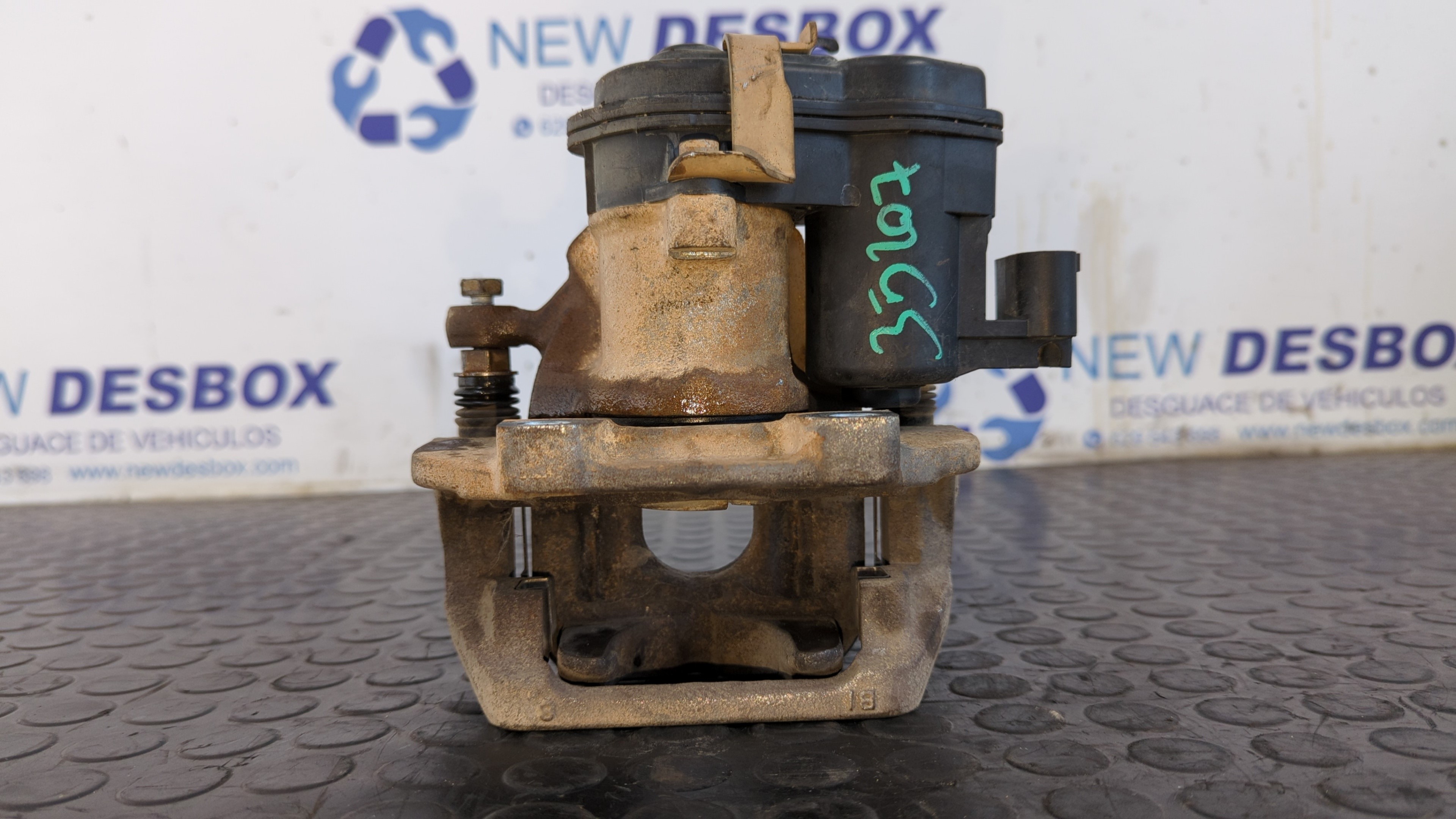 PINZA DE FRENO TRASERA DERECHA BMW X3 (F25) - vista 3