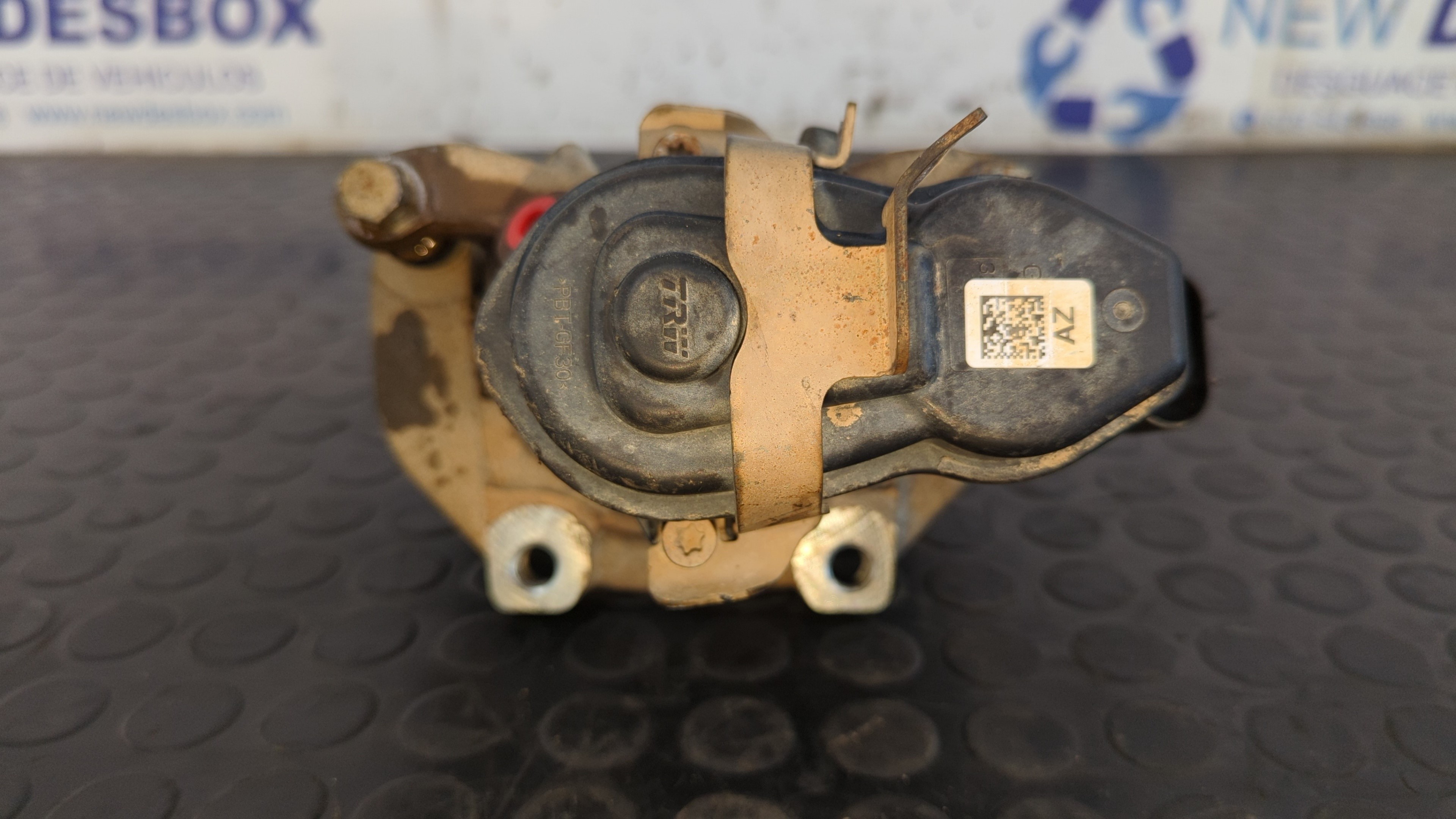 PINZA DE FRENO TRASERA DERECHA BMW X3 (F25) - vista 5