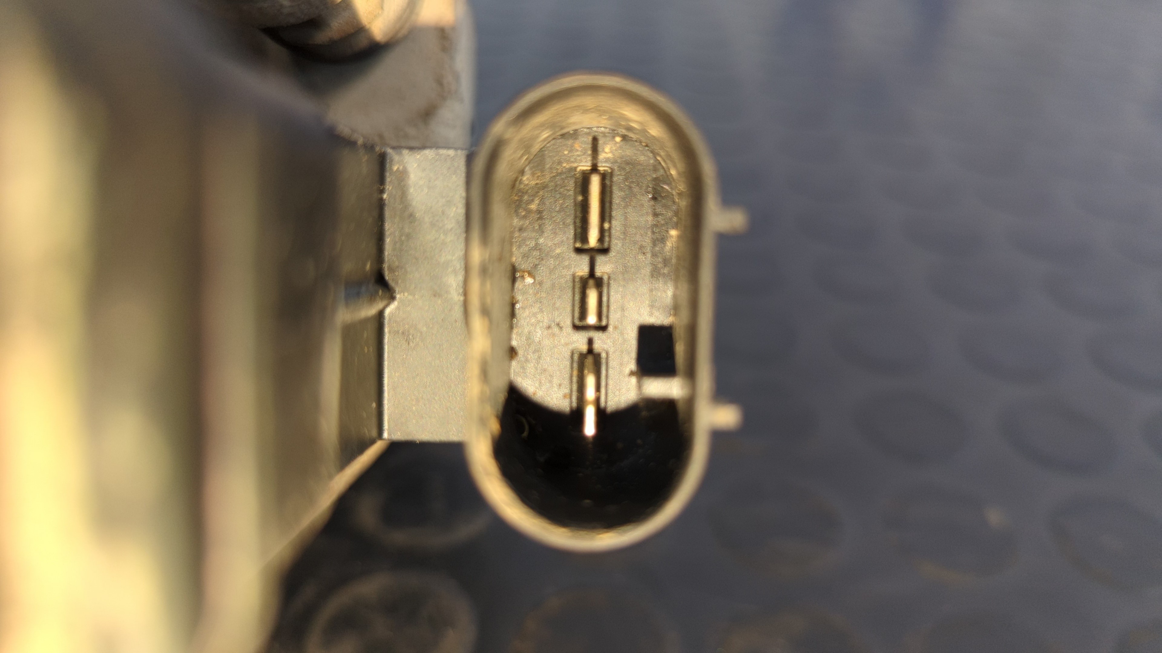 PINZA DE FRENO TRASERA DERECHA BMW X3 (F25) - vista 2