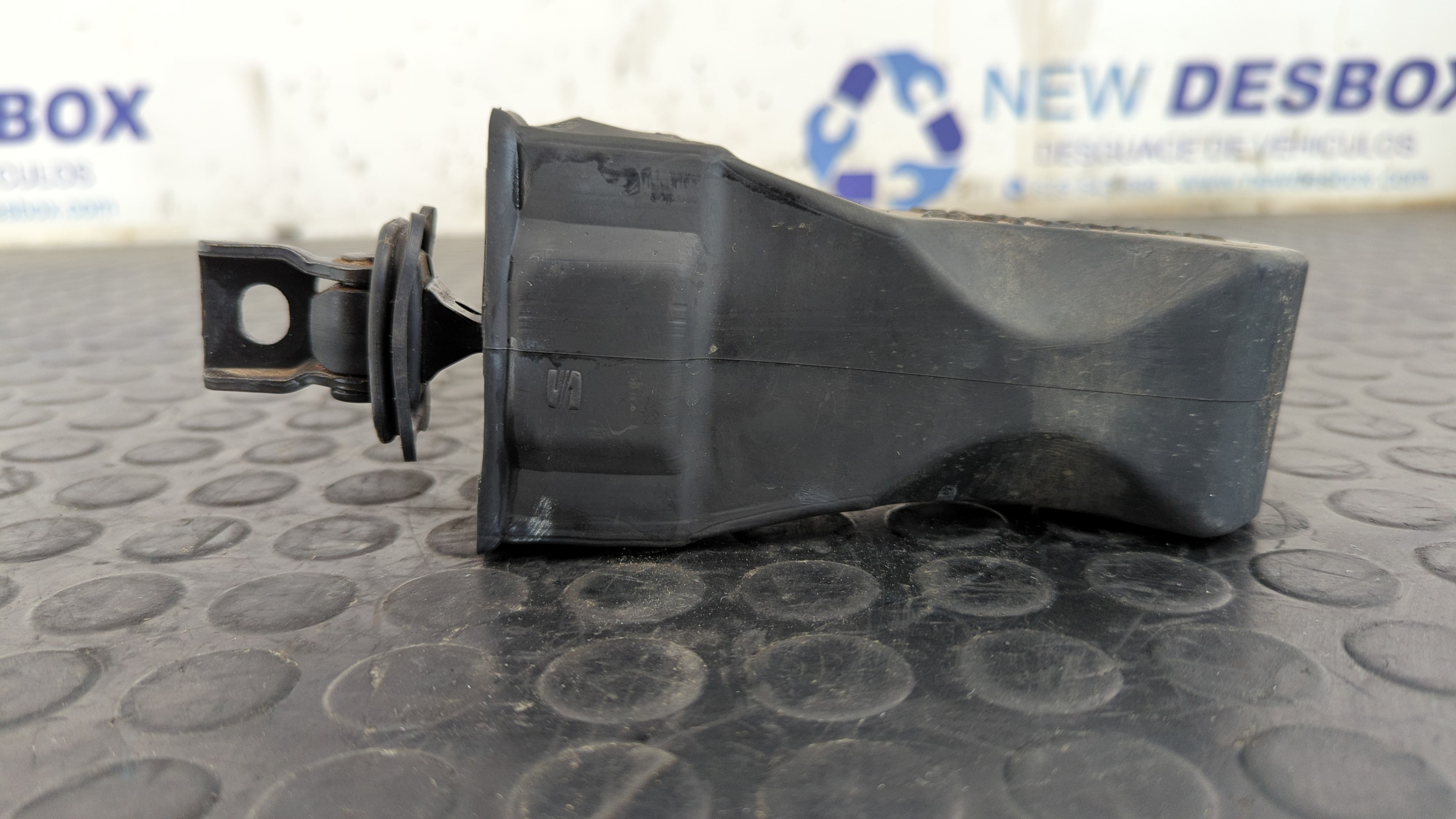 RETENEDOR PUERTA DERECHA SEAT IBIZA (6J5)