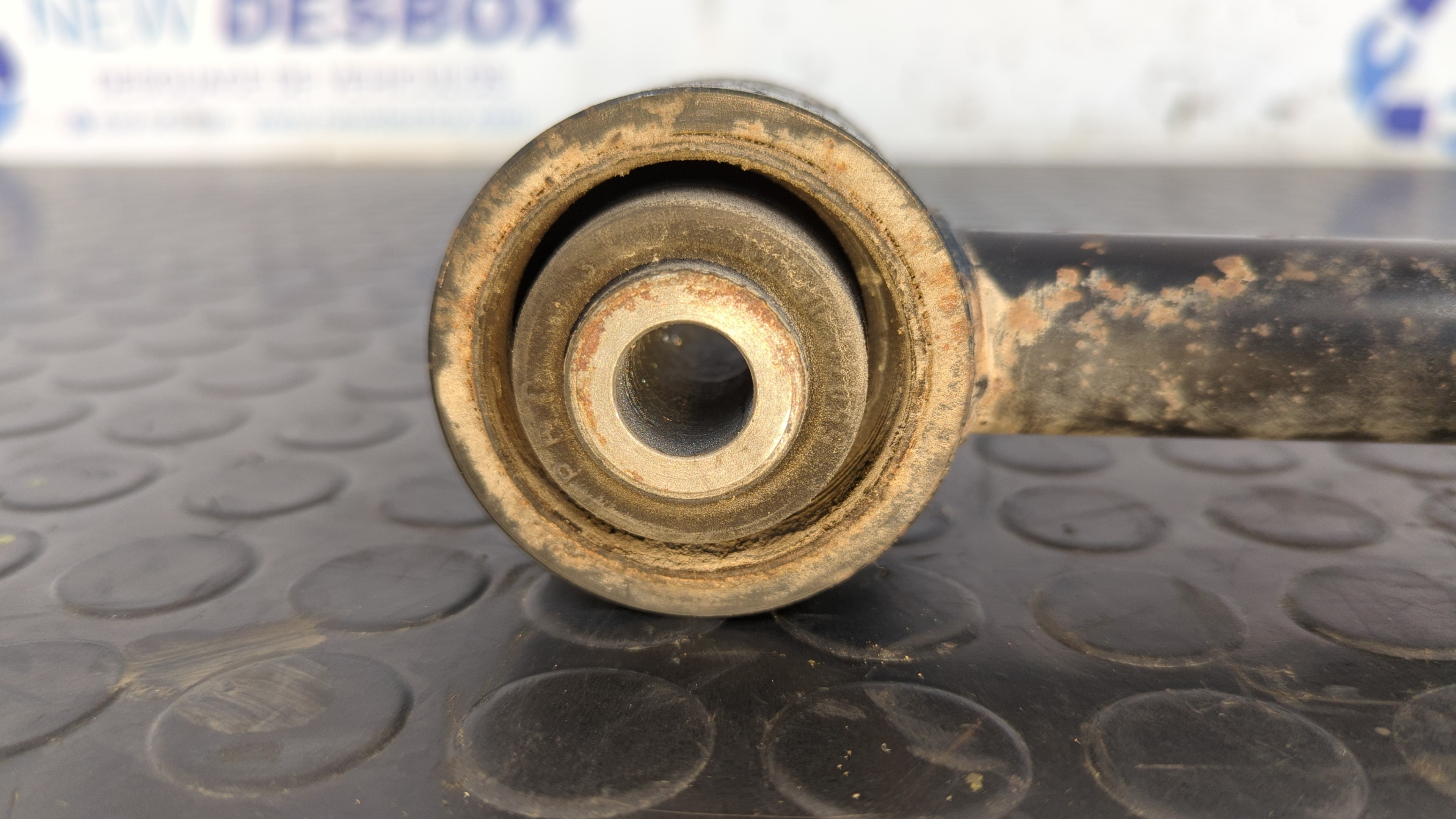 BRAZO DERECHO SUPERIOR TRASERO NISSAN TERRANO/TERRANO.II (R20) - vista 4