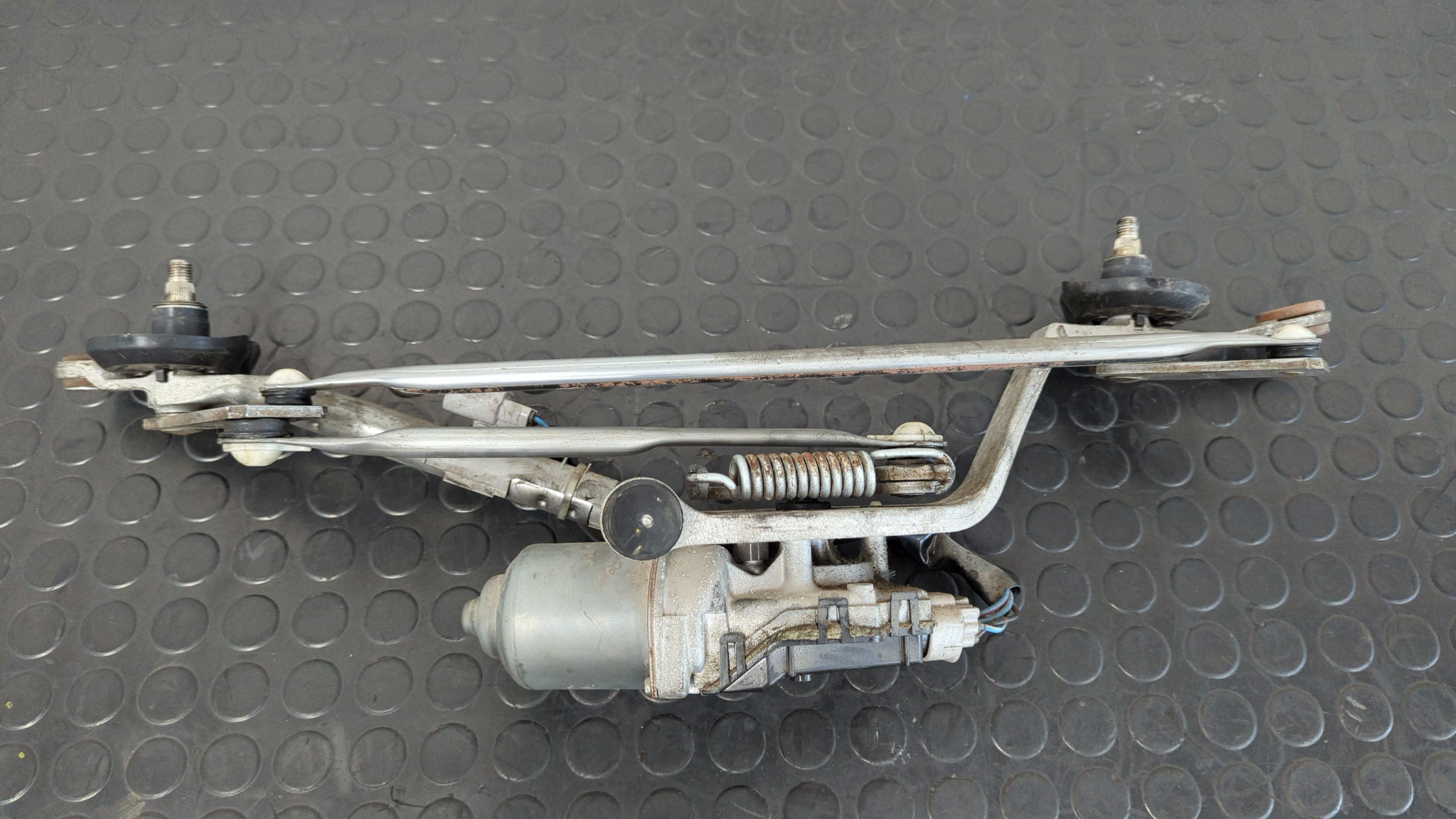 MOTOR LIMPIA DELANTERO TOYOTA AURIS - vista 3