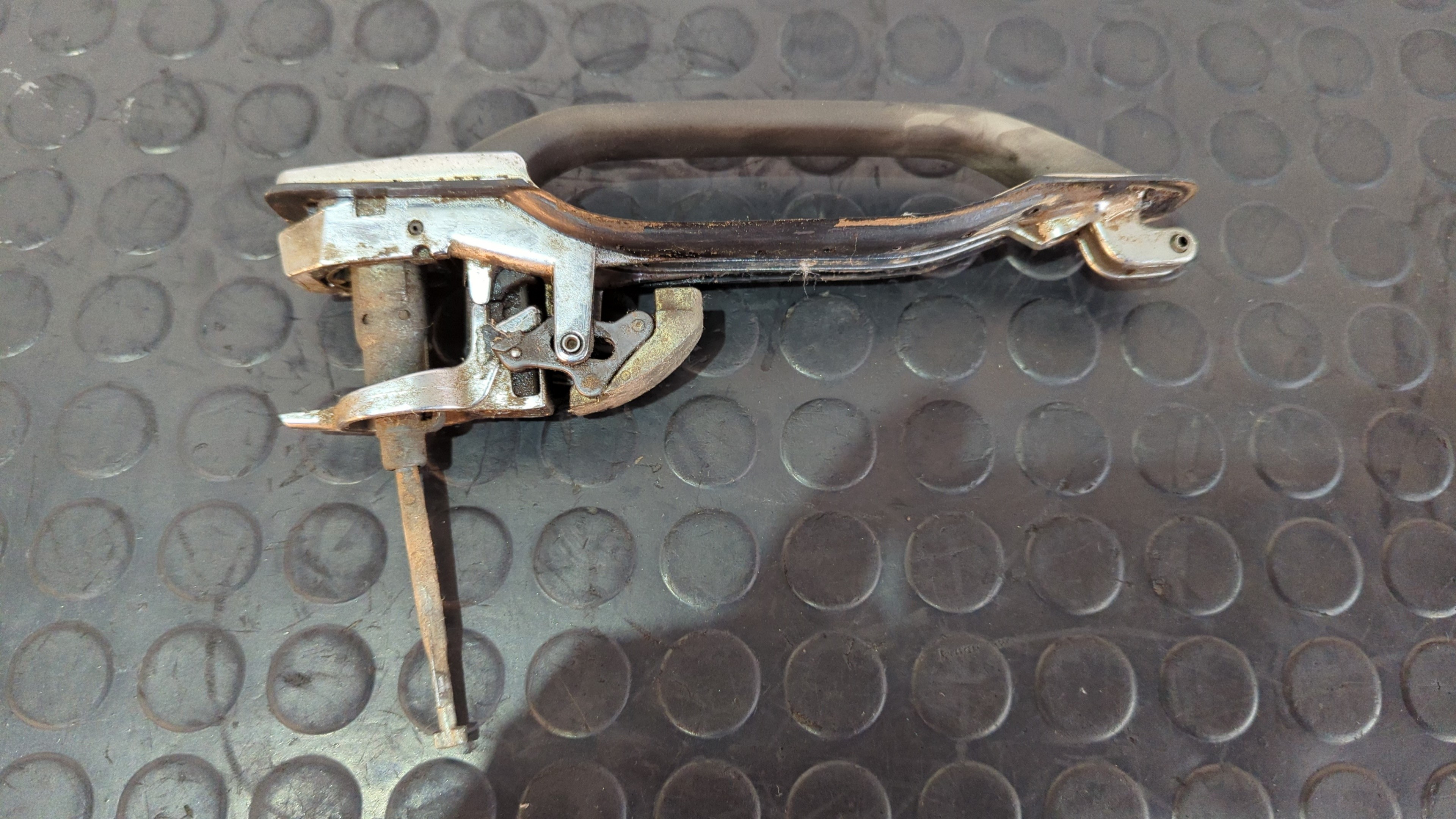 MANETA DELANTERA IZQUIERDA MERCEDES CLASE S (W126) - vista 2