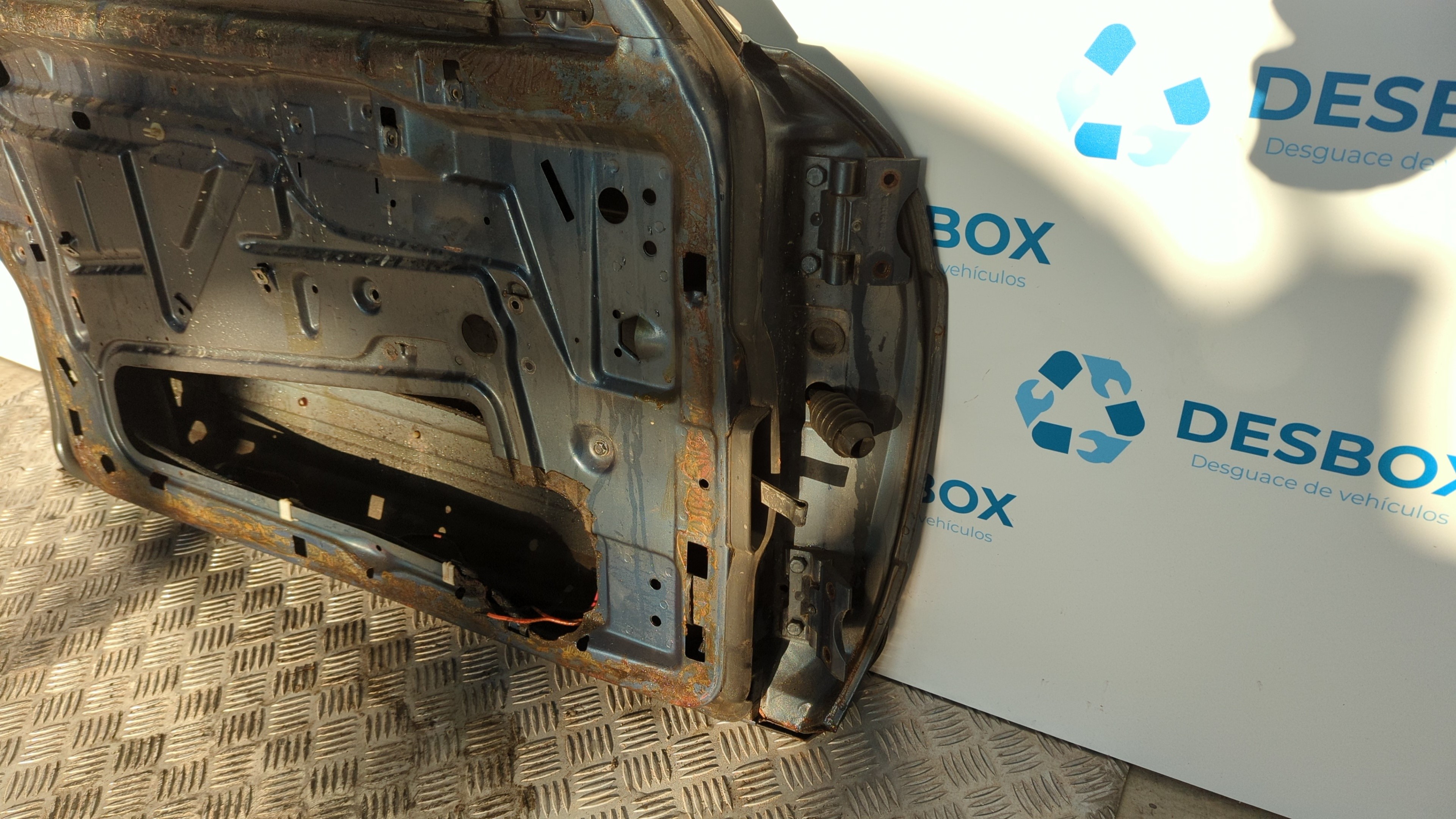 PUERTA DELANTERA IZQUIERDA MERCEDES-BENZ CLASE S (W126) - vista 5