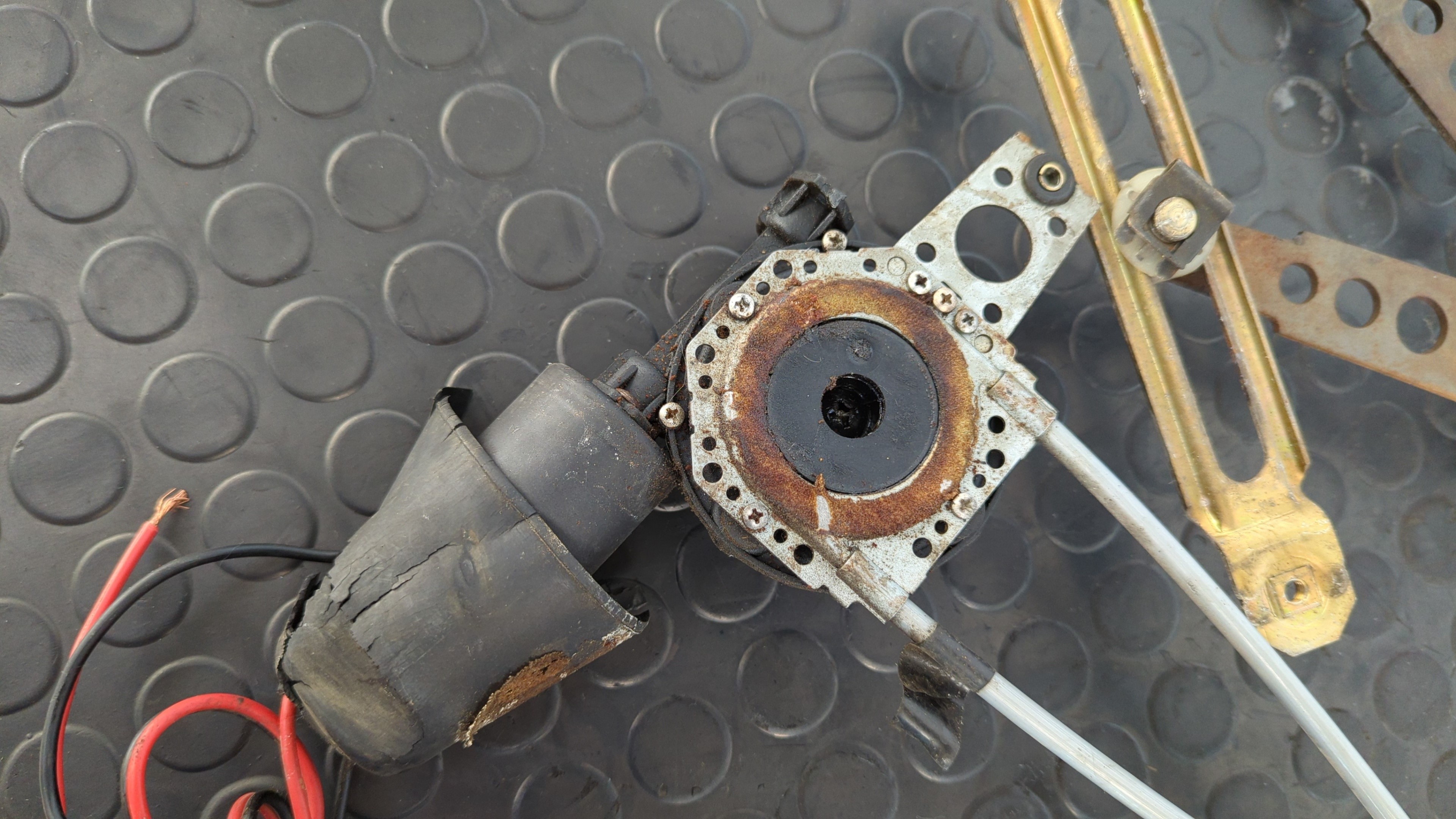 ELEVALUNAS DELANTERO DERECHO MERCEDES-BENZ CLASE S (W126) - vista 3