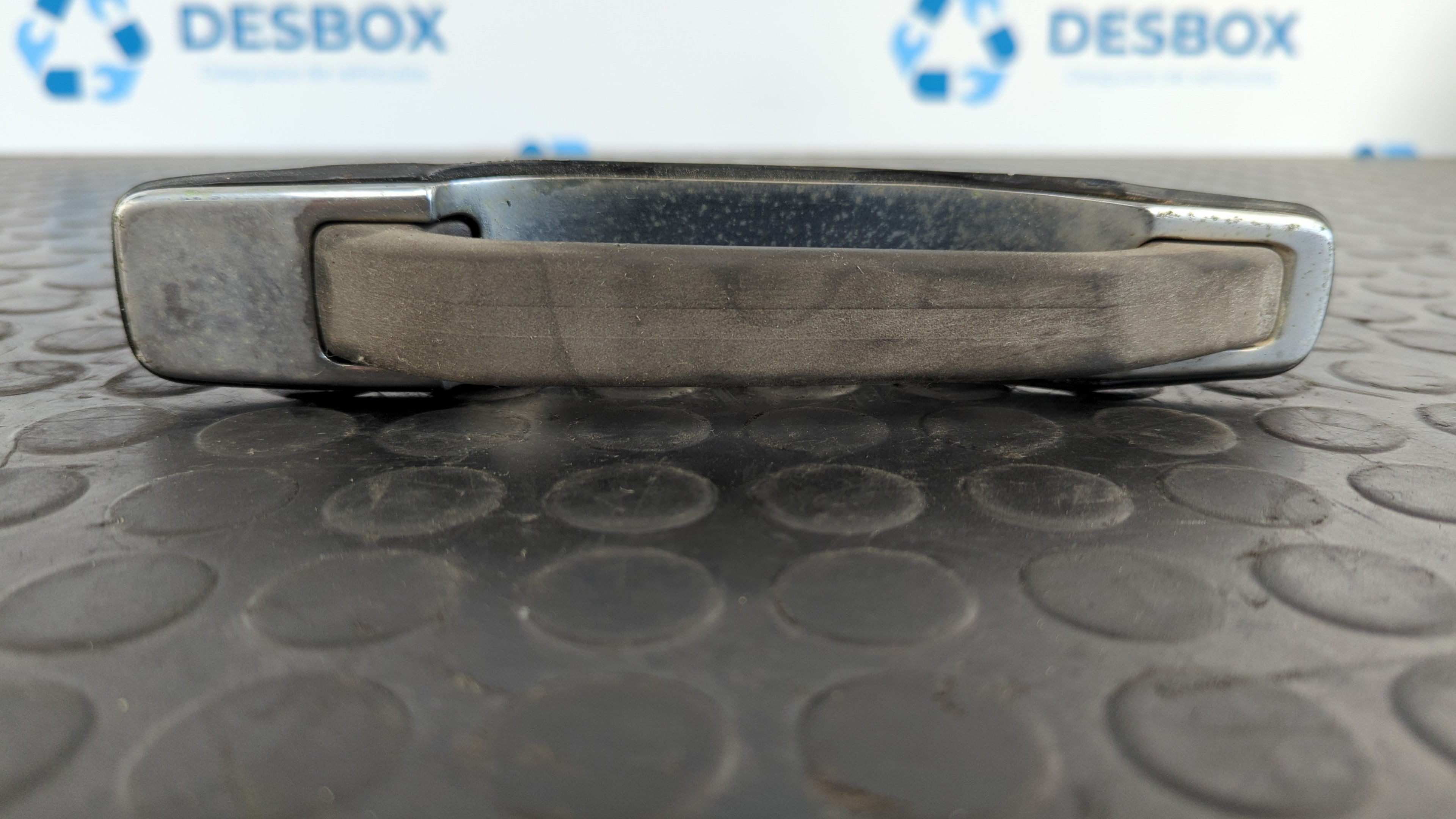 MANETA  TRASERA IZQUIERDA MERCEDES CLASE S (W126)