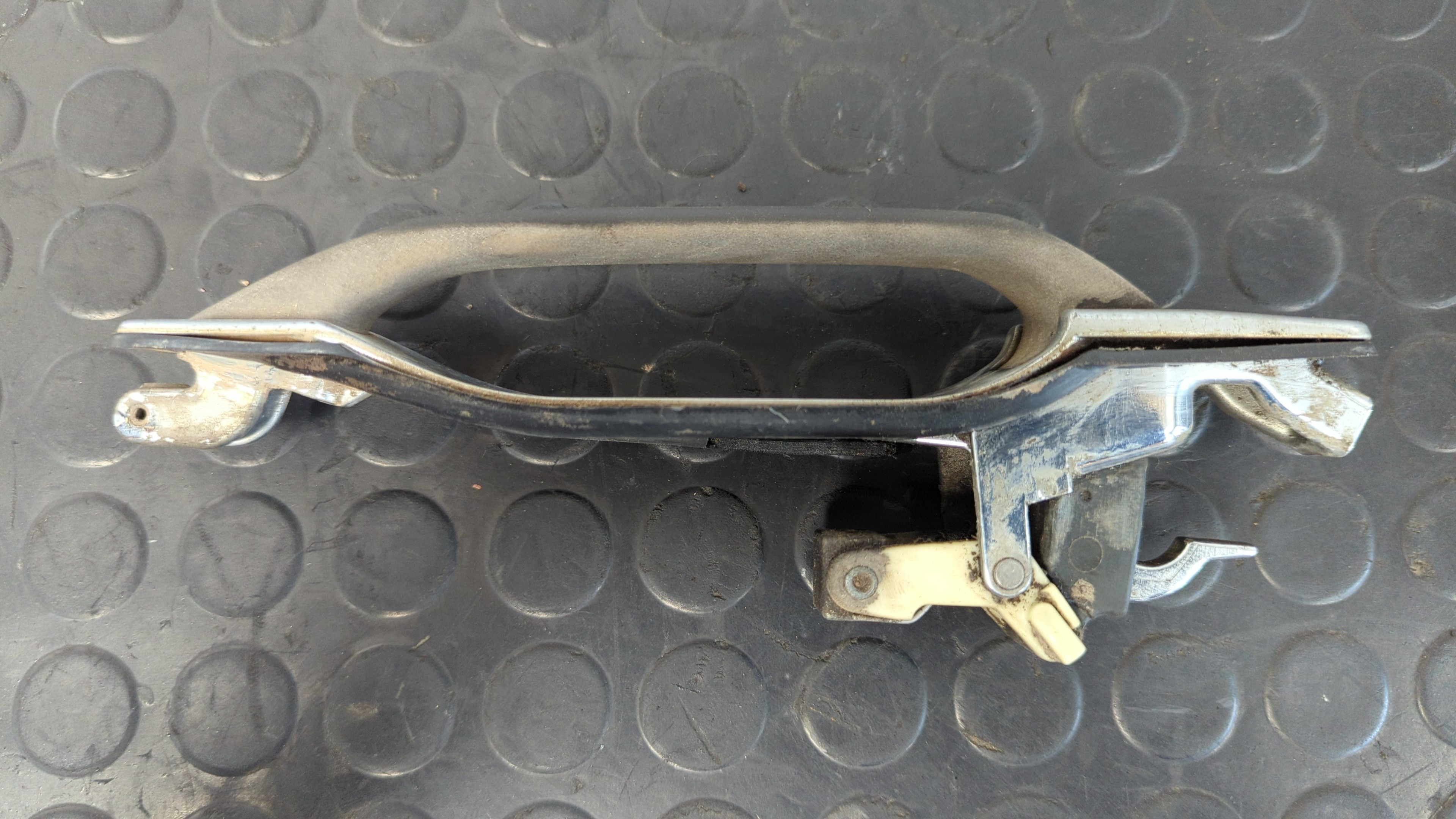 MANETA TRASERA DERECHA MERCEDES CLASE S (W126) - vista 4