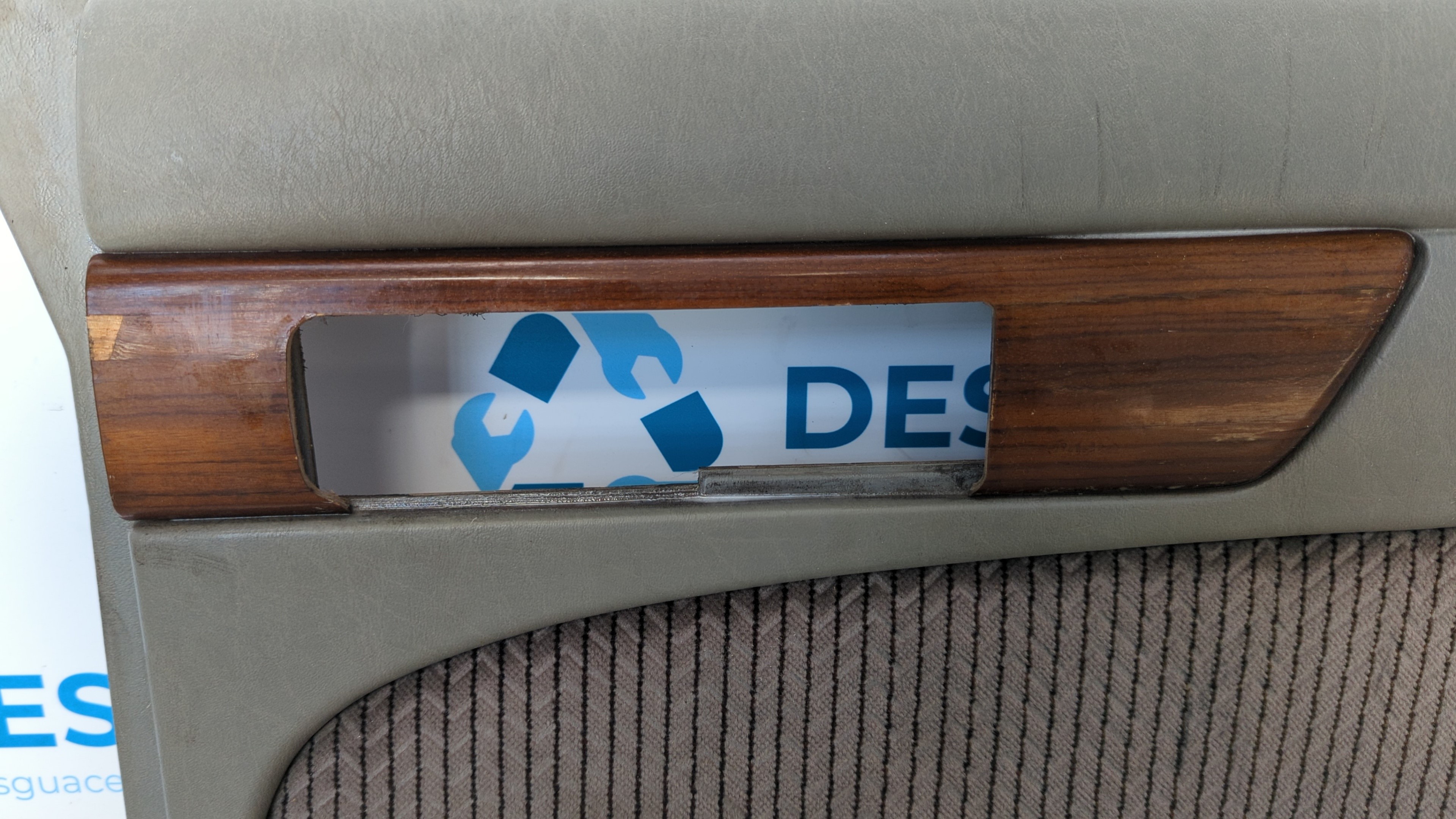 GUARNECIDO PUERTA TRASERA DERECHA MERCEDES CLASE S (W126) - vista 7