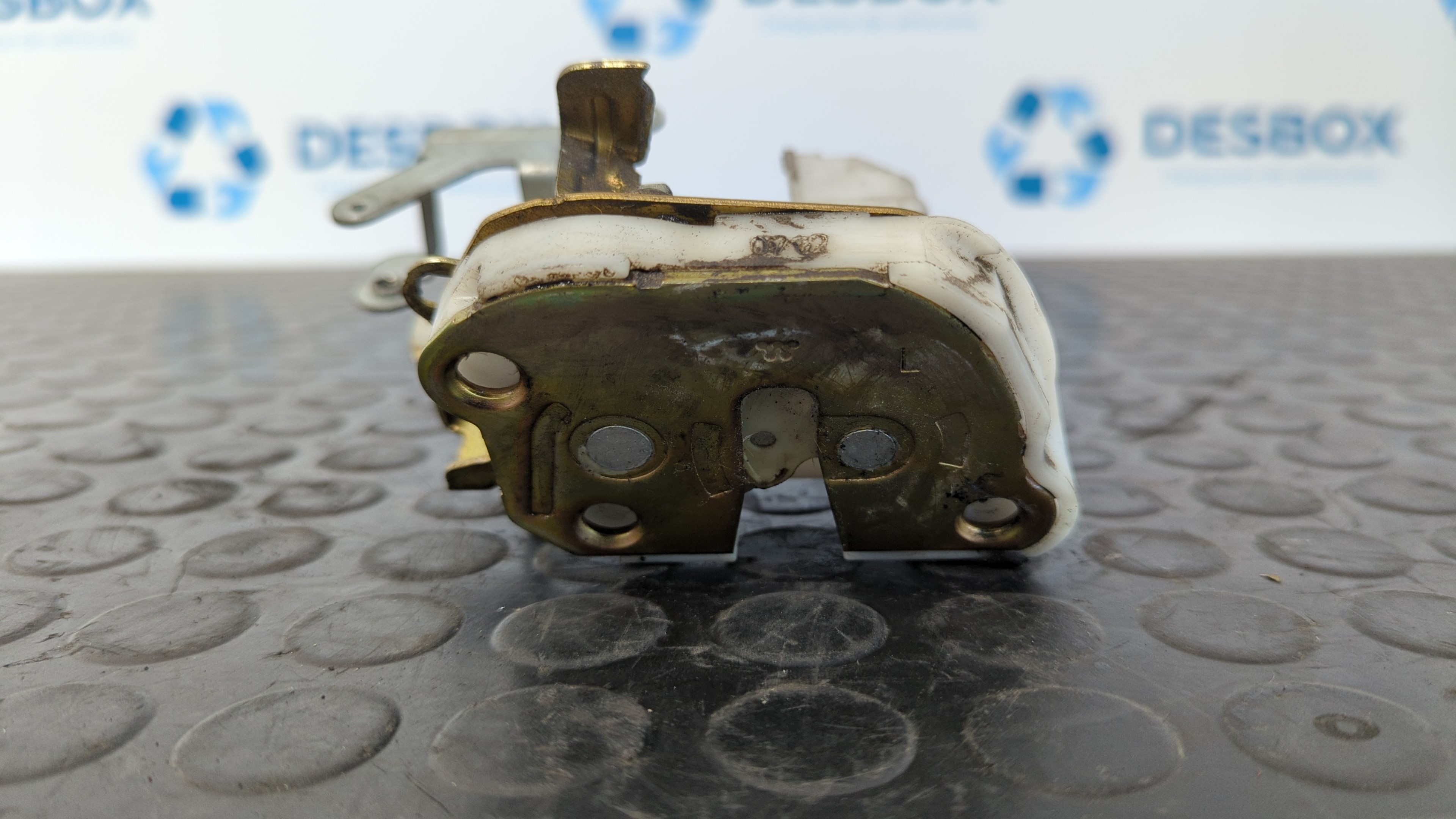 CERRADURA PUERTA TRASERA IZQUIERDA TOYOTA YARIS (NCP1/NLP1/SCP1) - vista 3