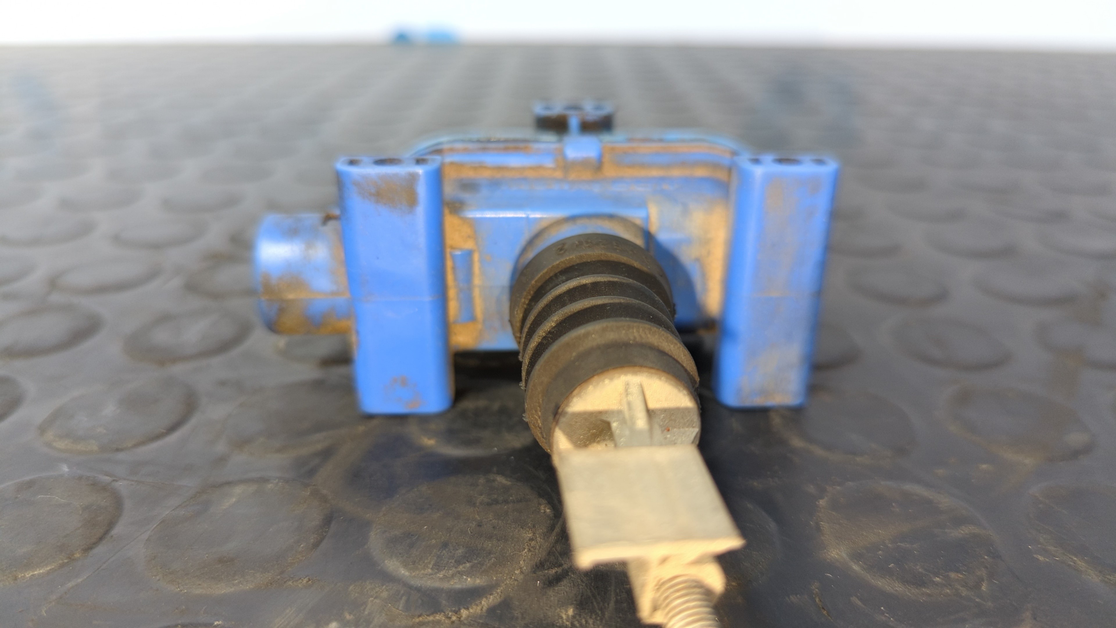 MOTOR CIERRE CENTRALIZADO TRASERO DERECHO MERCEDES-BENZ CLASE S (W126) - vista 2