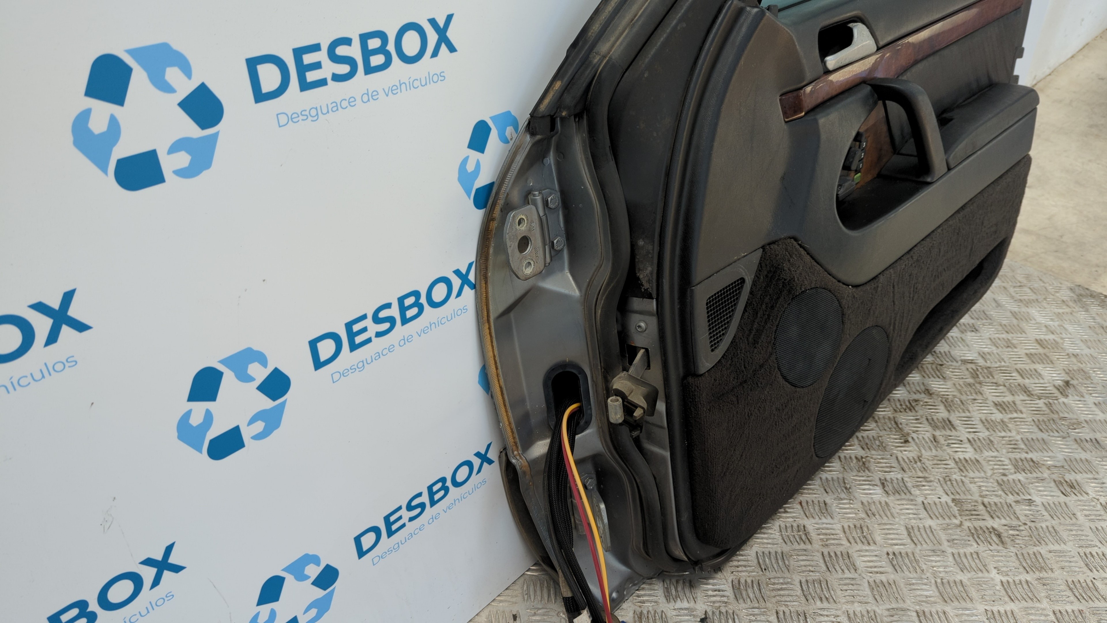 PUERTA DELANTERA DERECHA MERCEDES-BENZ CLASE S (W140) - vista 3