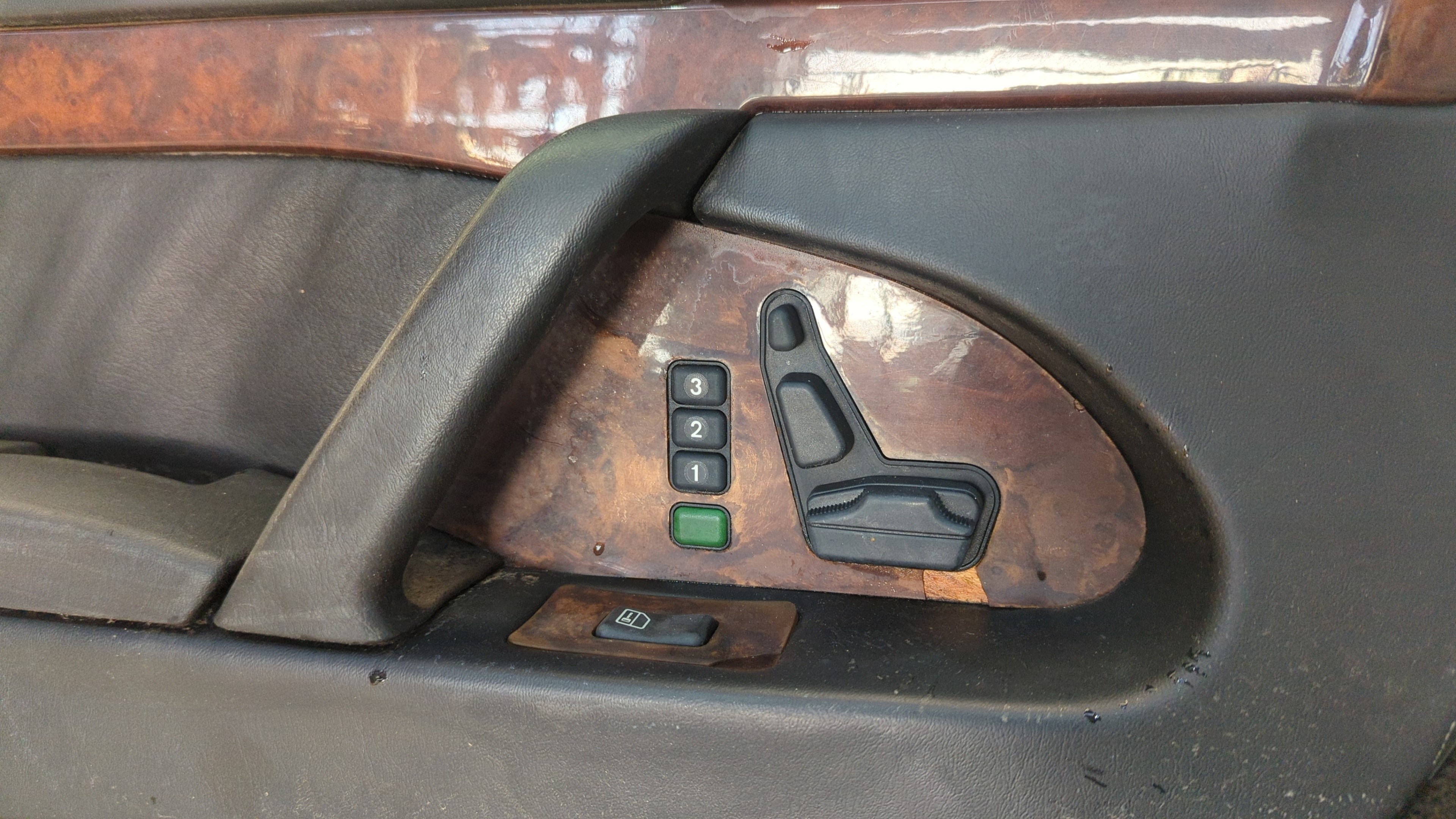 PUERTA DELANTERA IZQUIERDA MERCEDES-BENZ CLASE S (W140) - vista 7