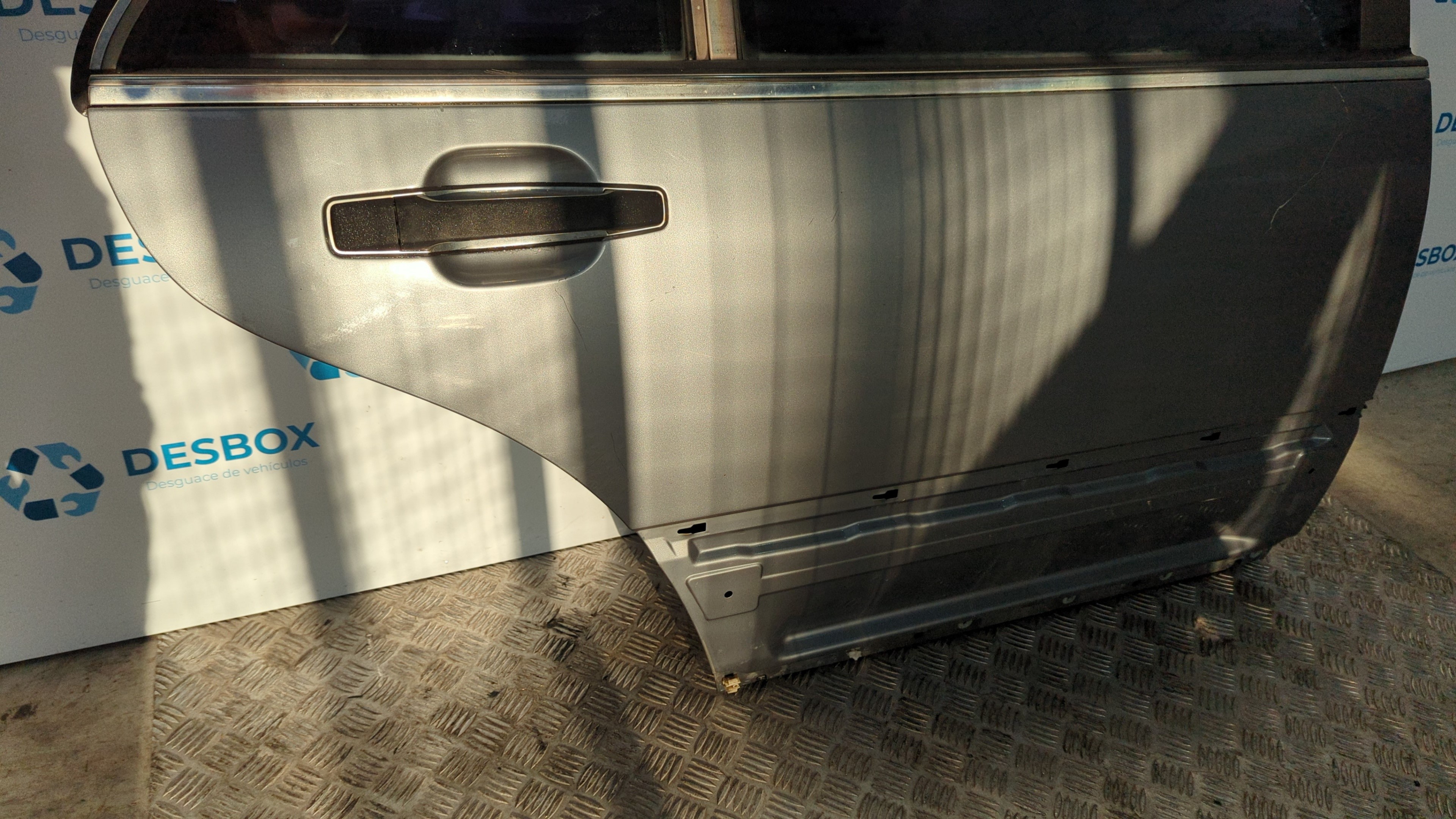 PUERTA TRASERA DERECHA MERCEDES-BENZ CLASE S (W140) - vista 6