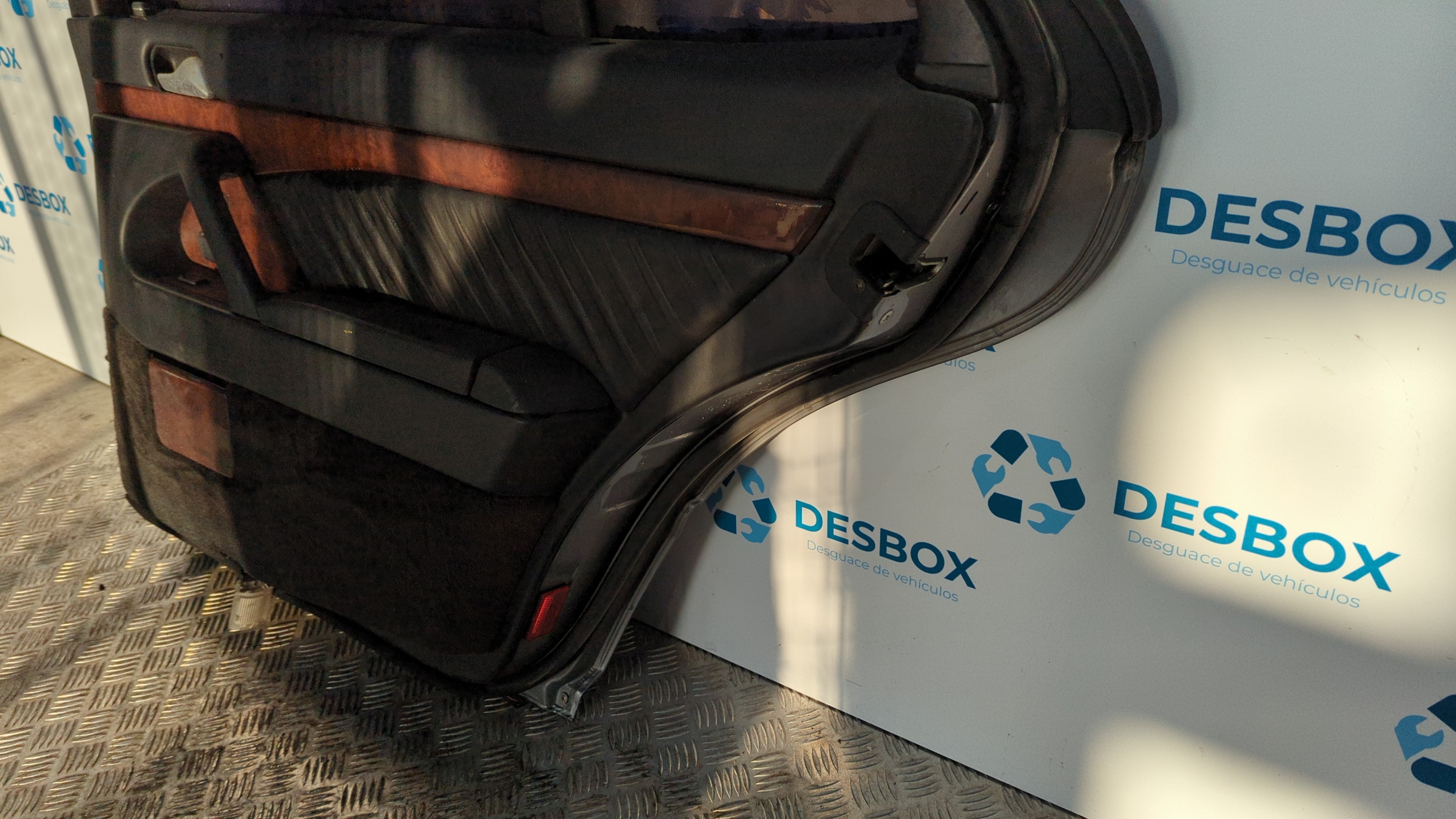 PUERTA TRASERA DERECHA MERCEDES-BENZ CLASE S (W140) - vista 8